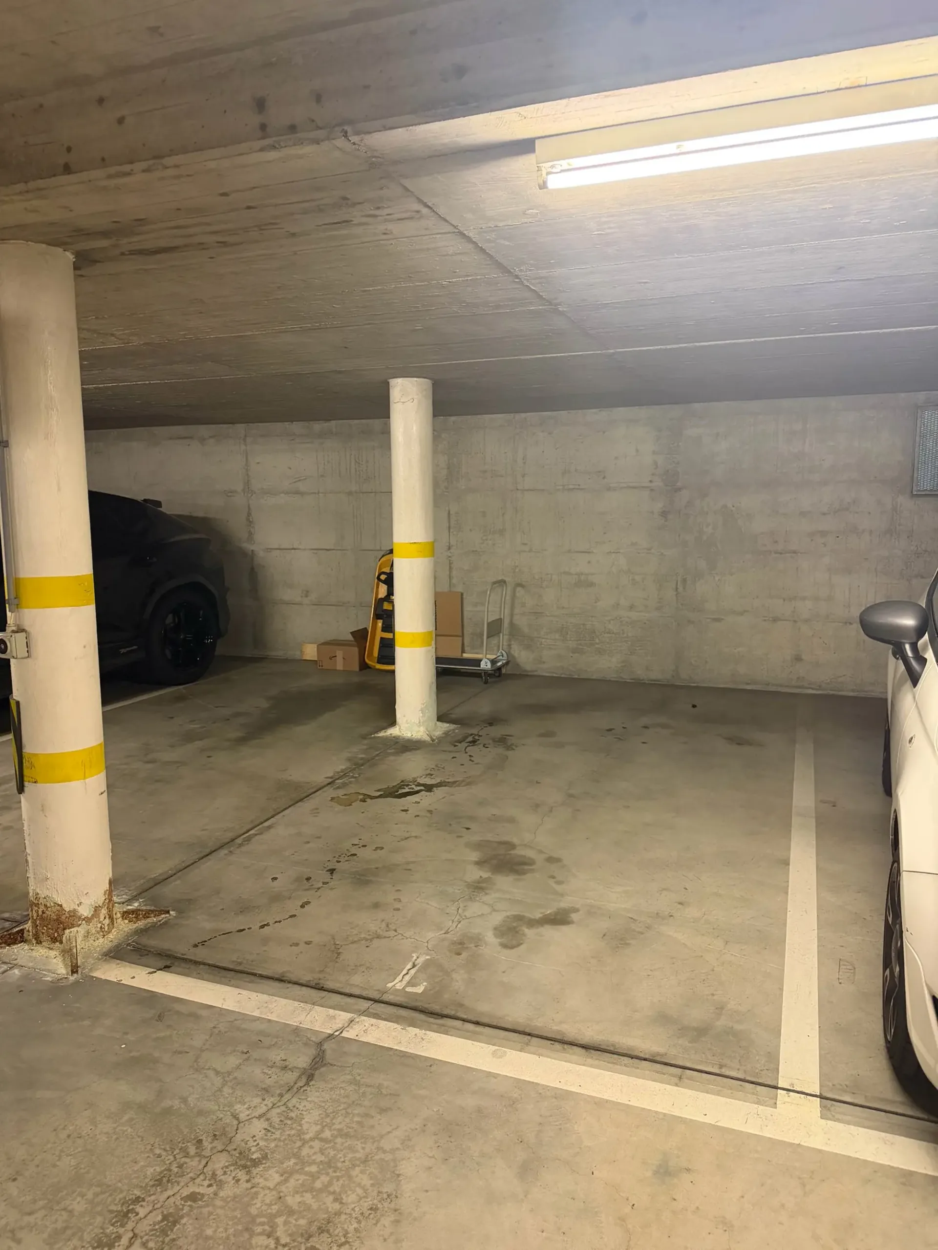 Parkplatz in einer Tiefgarage im Zentrum von Lugano – Via Canonica