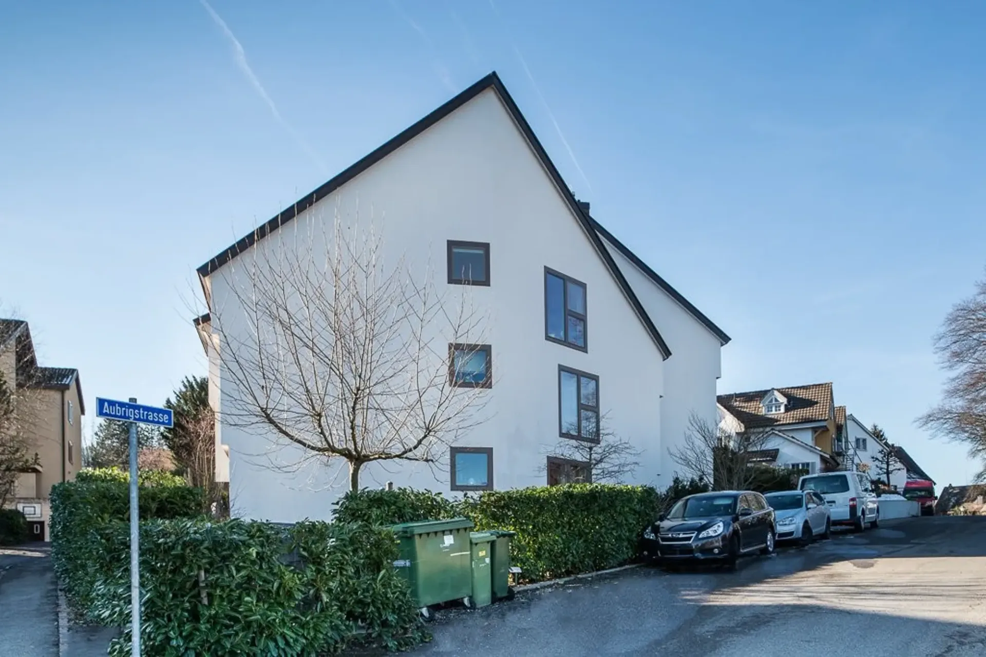 Top moderne Dachwohnung in der Nähe des Zürichsees