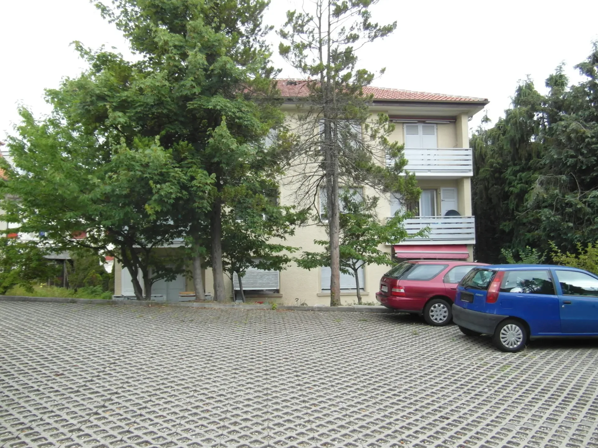 FRIBOURG - RTE DE VILLARS 14 - PLACE DE PARC EXTERIEURE
