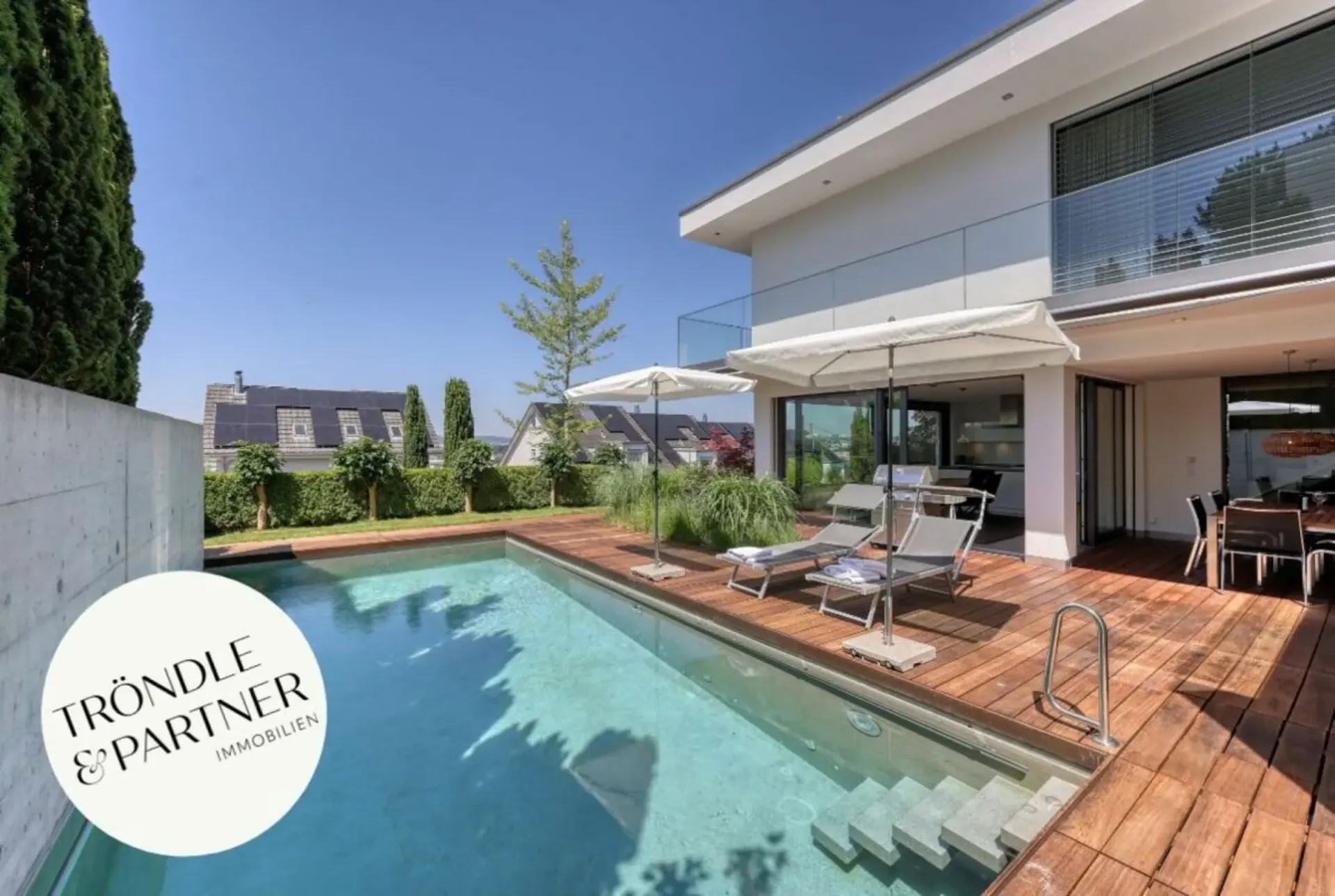 Villa di architetto con piscina - Qualità della vita al livello più alto