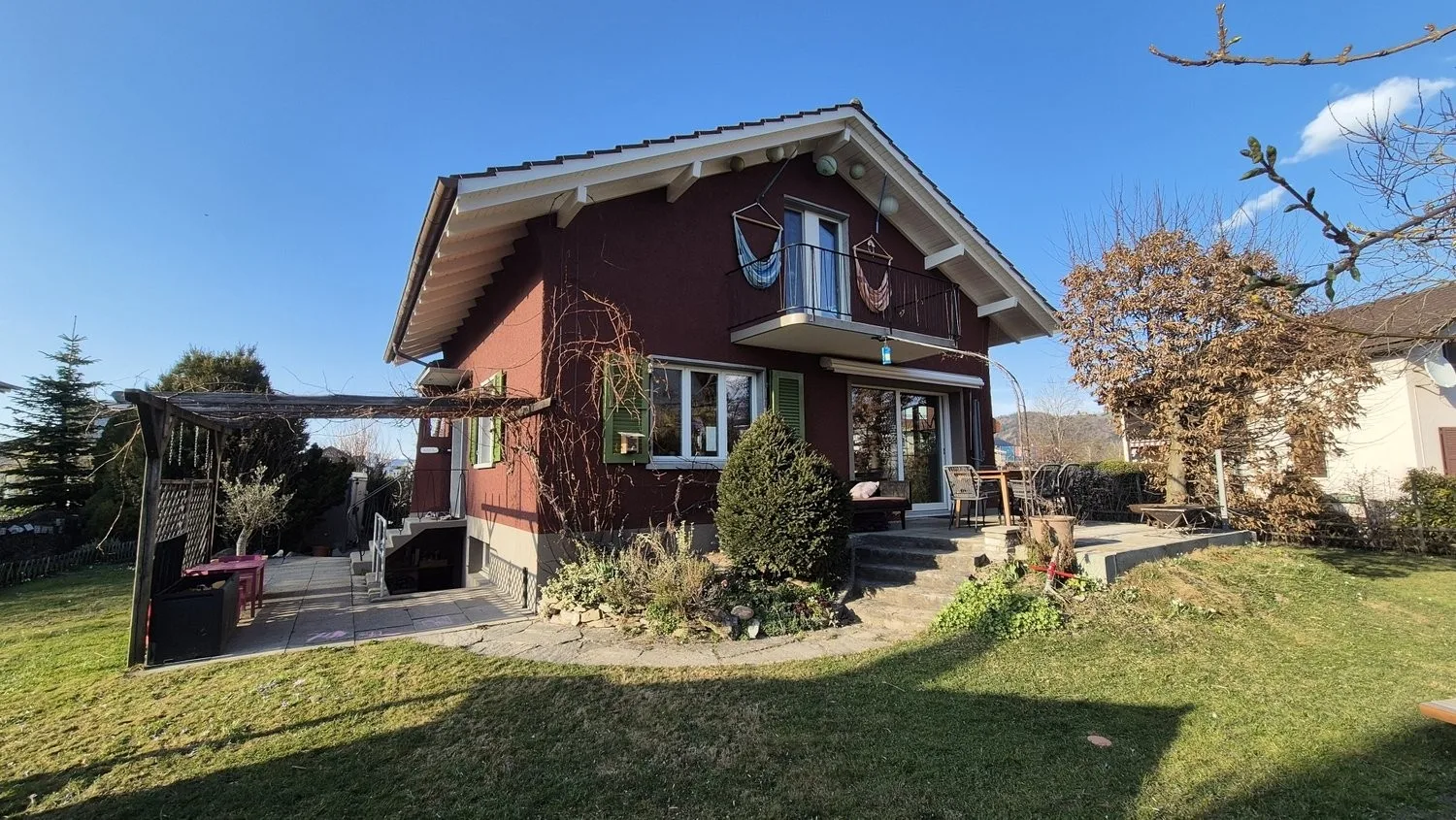 4 ZIMMER-HAUS IN UETENDORF (BE), MÖBLIERT, TEMPORÄR