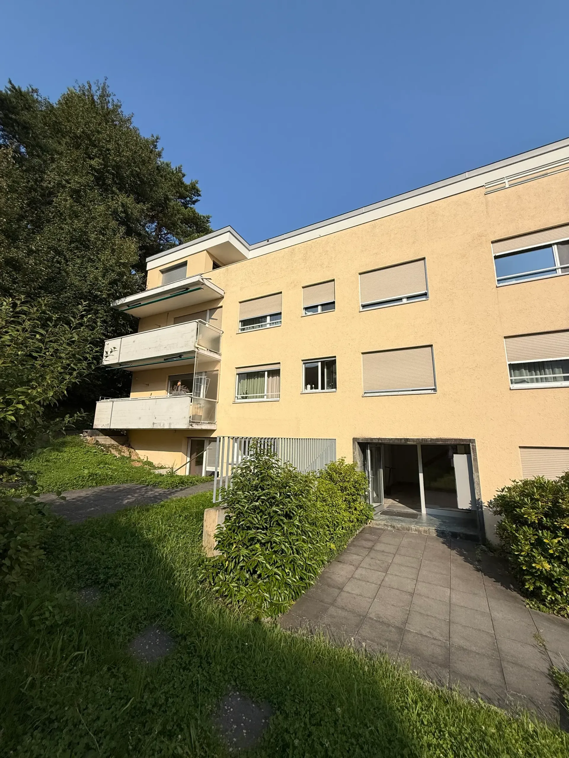 Quiet 3.5-room apartment in top location: Urban Living meets Nature Idyll