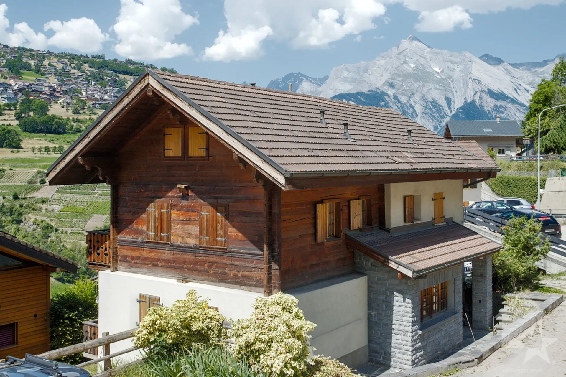 Chalet mit 5.5 Zimmern und Charme, 180 m2, sonnige Lage