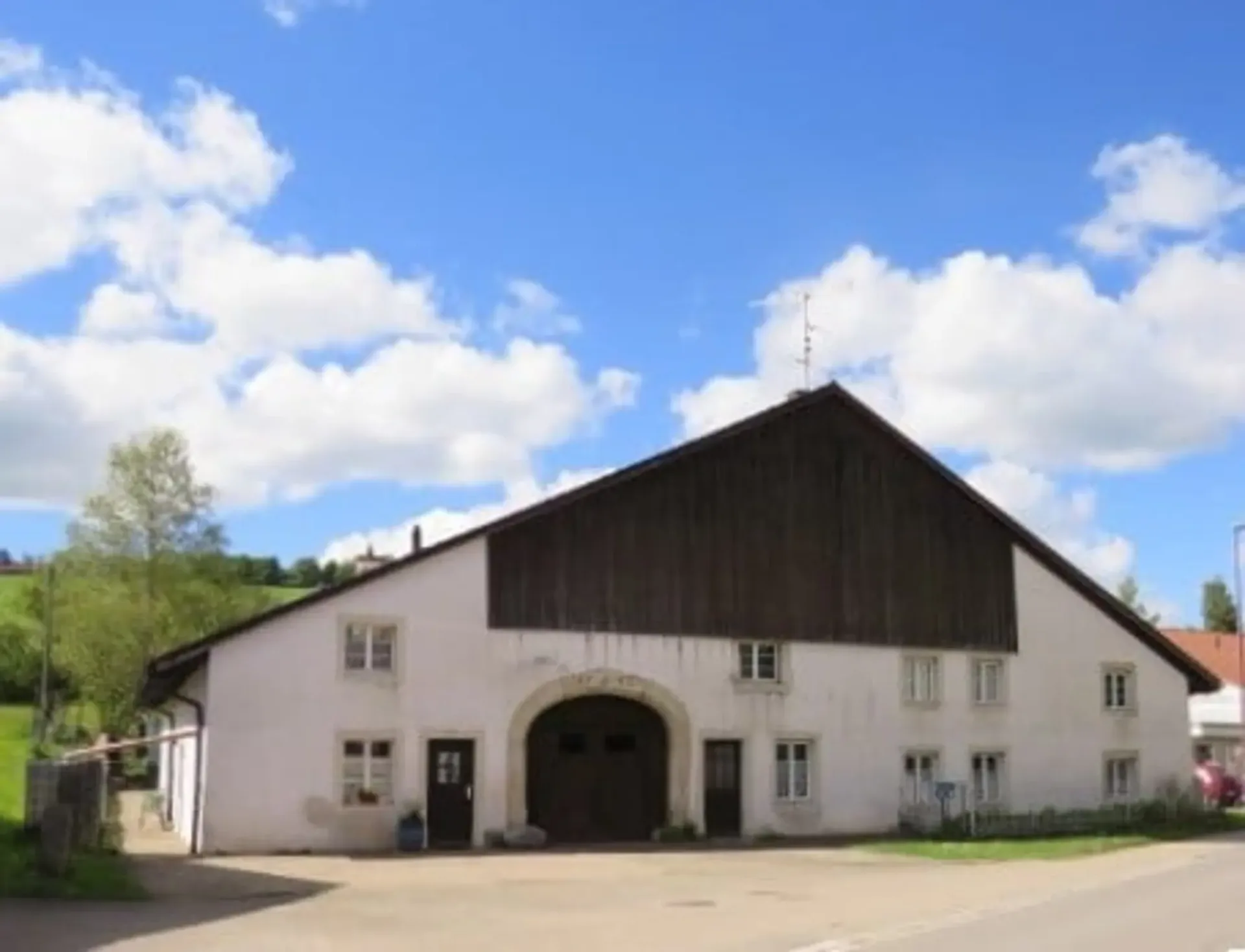 Typical Franches-Montagnes farm