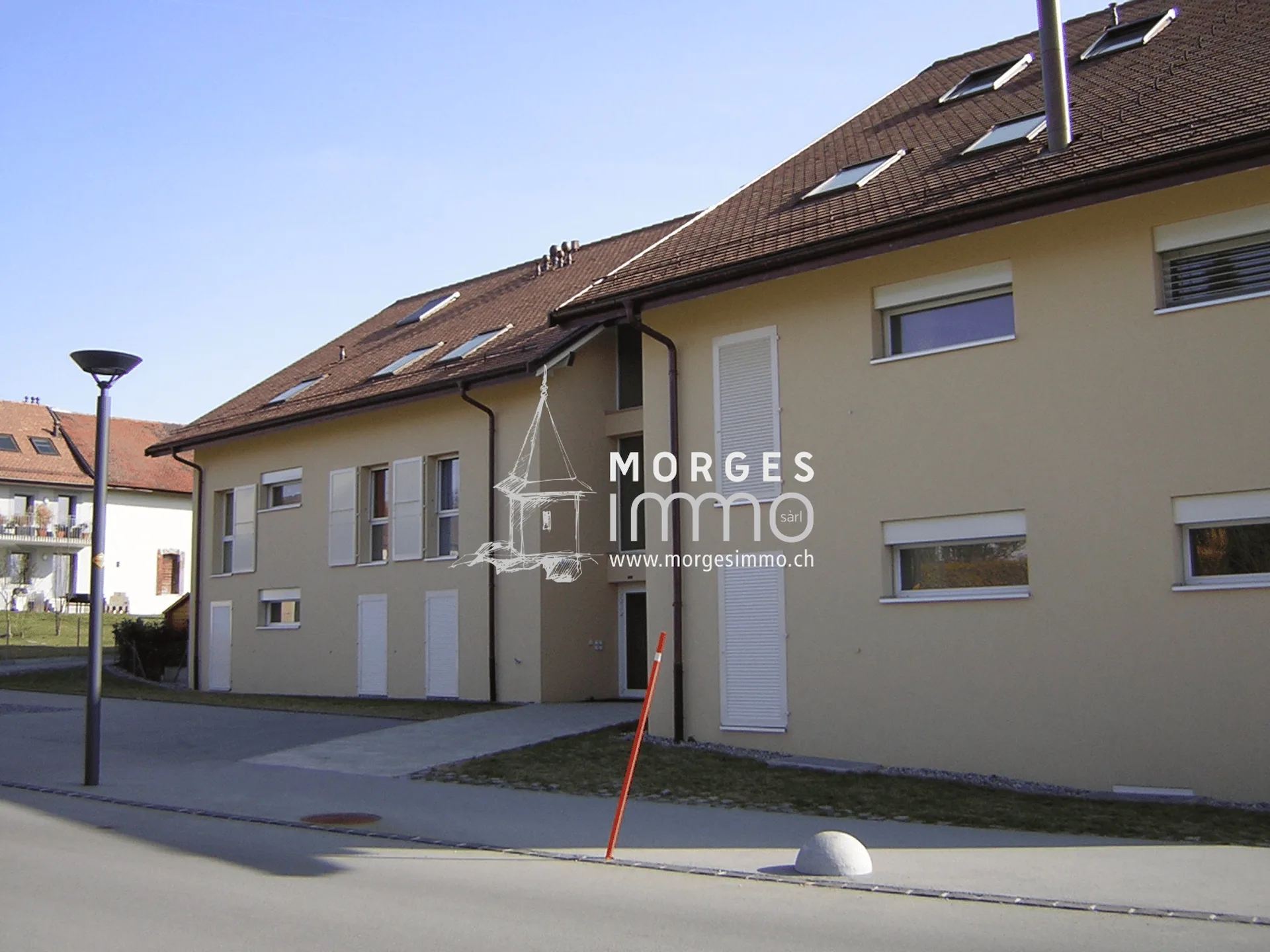 Helles 2,5-Zimmer-Wohnung mit Balkon und innerer Parkplatz