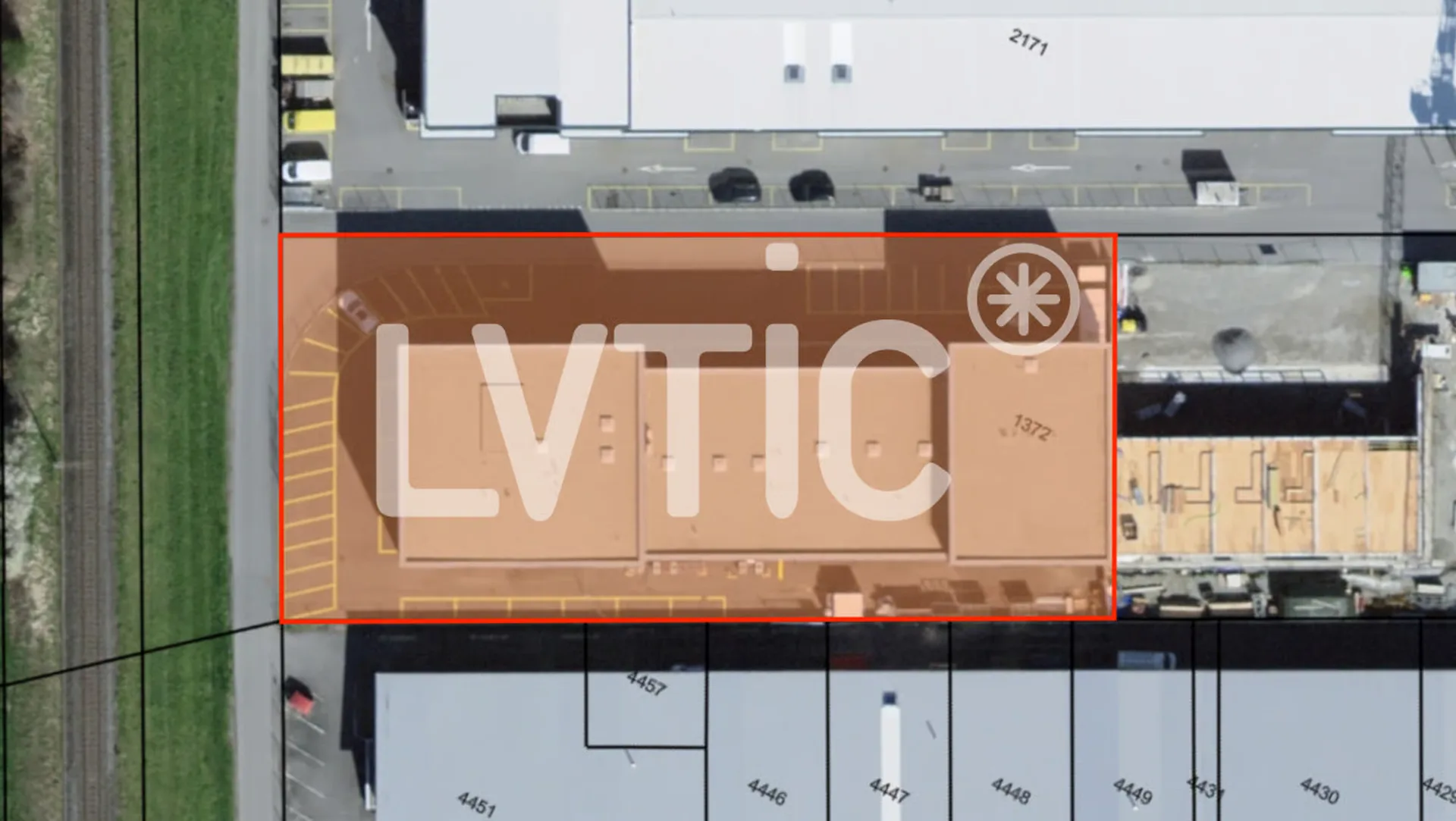 Industriegebäude, Werkstätten, Büros von 3000 m2 zu verkaufen in Collombey