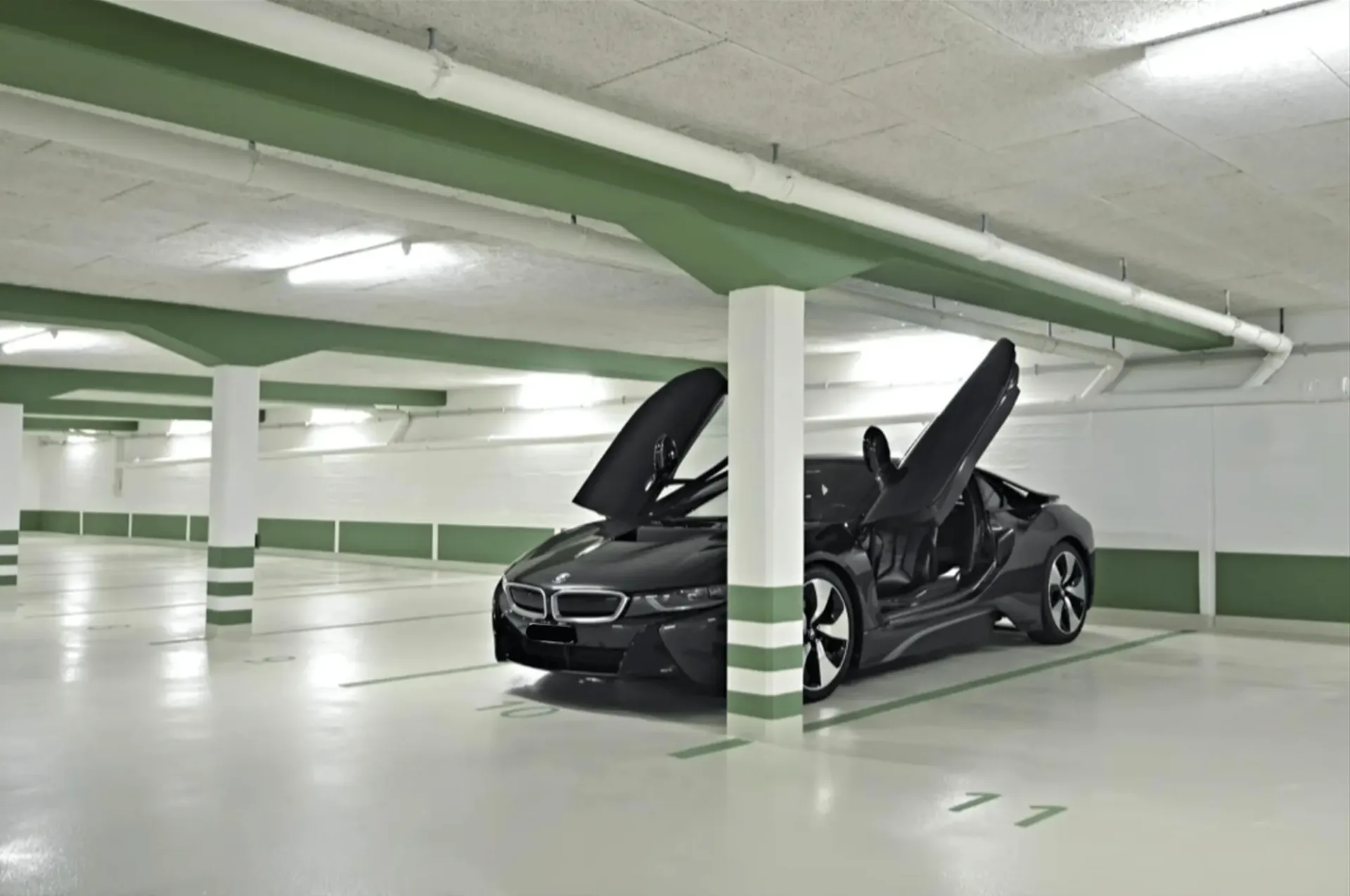Freie Einstellplätze in frisch sanierter Tiefgarage