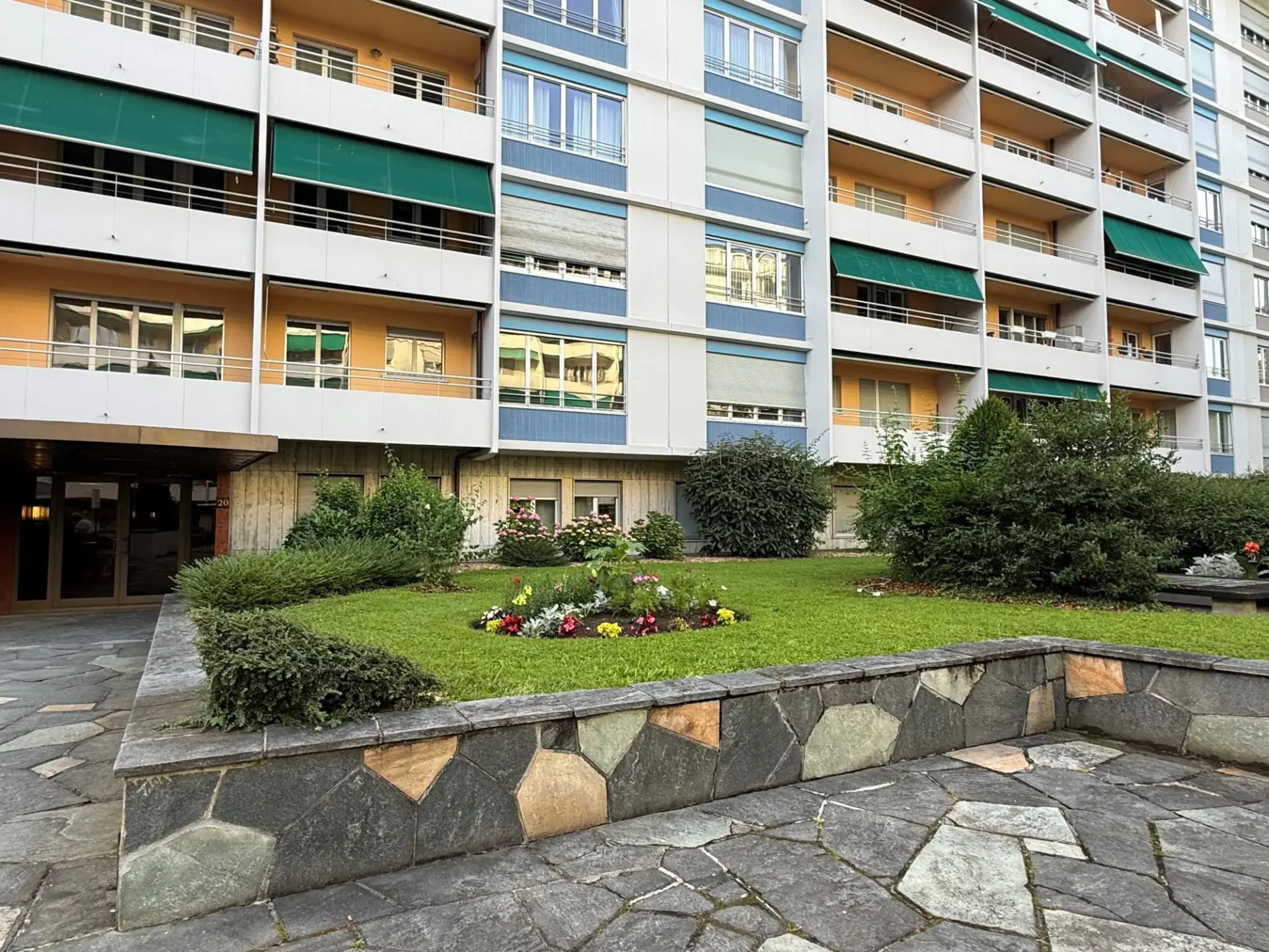 4 Stücke 1/2 zeitgenössisch im Herzen von Florissant