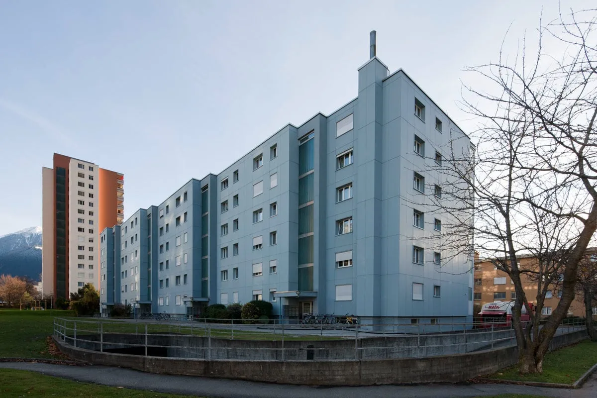 Aussenparkplatz an der Rheinstr. 166-172