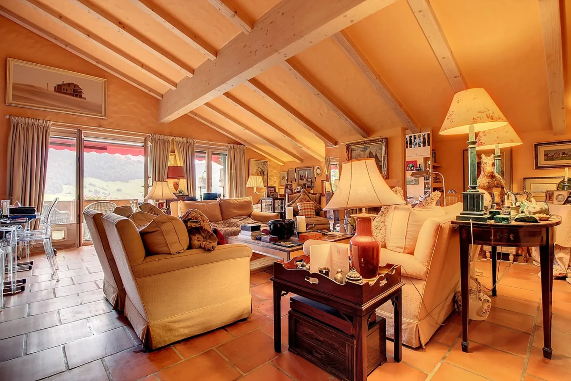 Appartement aux combles sur les hauteurs