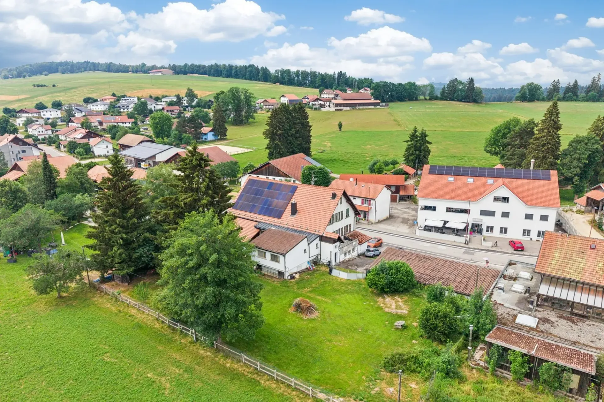 Lajoux, Franches-Montagnes | Gemischte Liegenschaft & Anwesen mit Potenzial