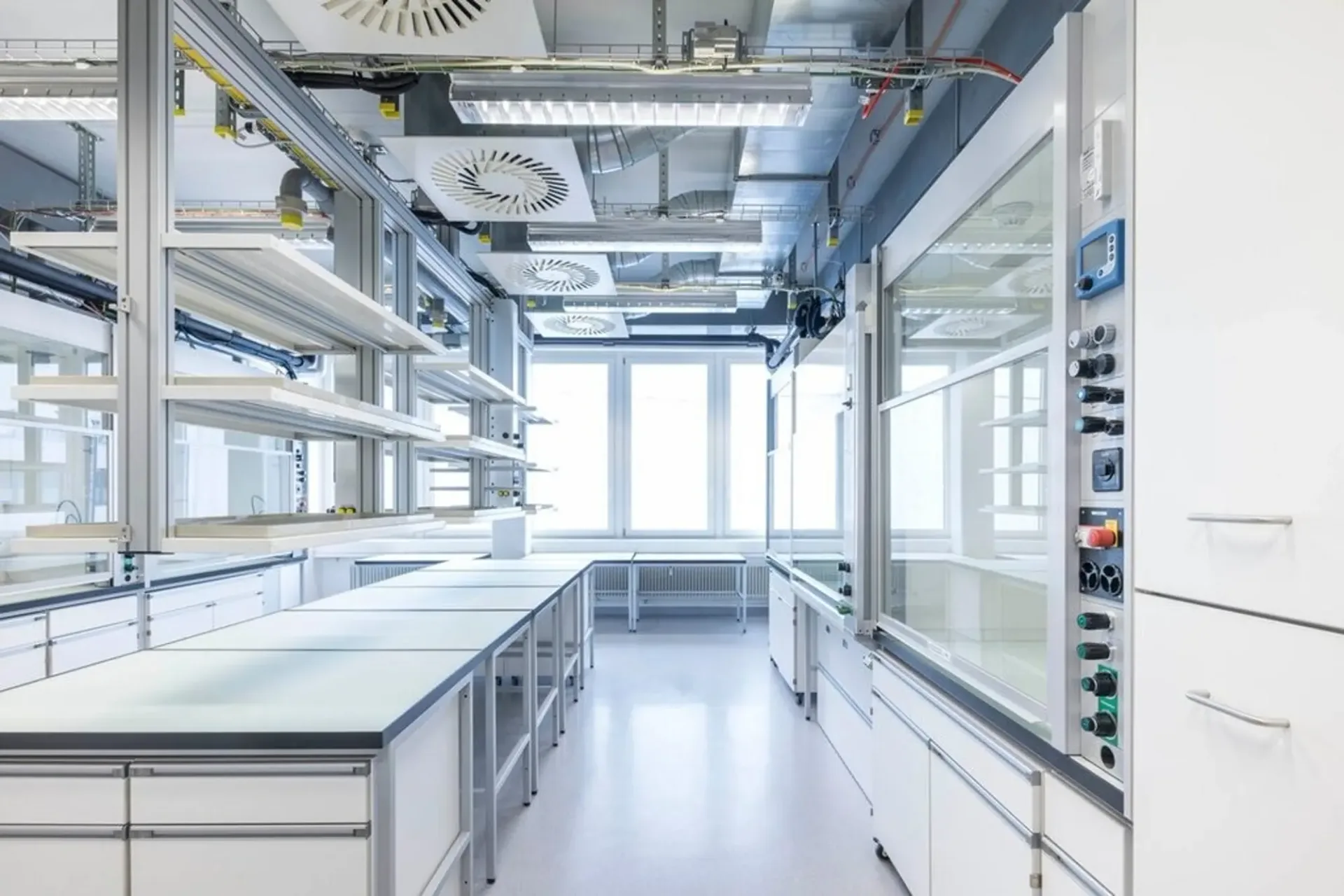 Laborflächen mit Full-Service & Tiefstpreisgarantie