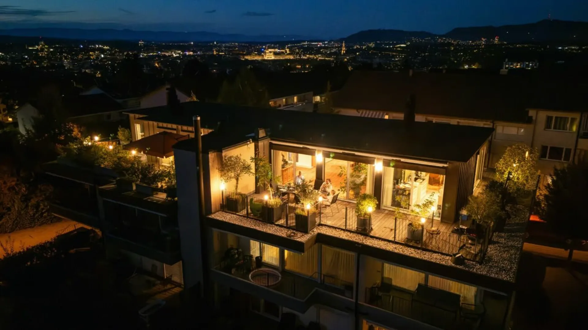 PENTHOUSE "LA VUE" | 120 M² TERRASSE AU-DESSUS DES TOITS DE BERNE