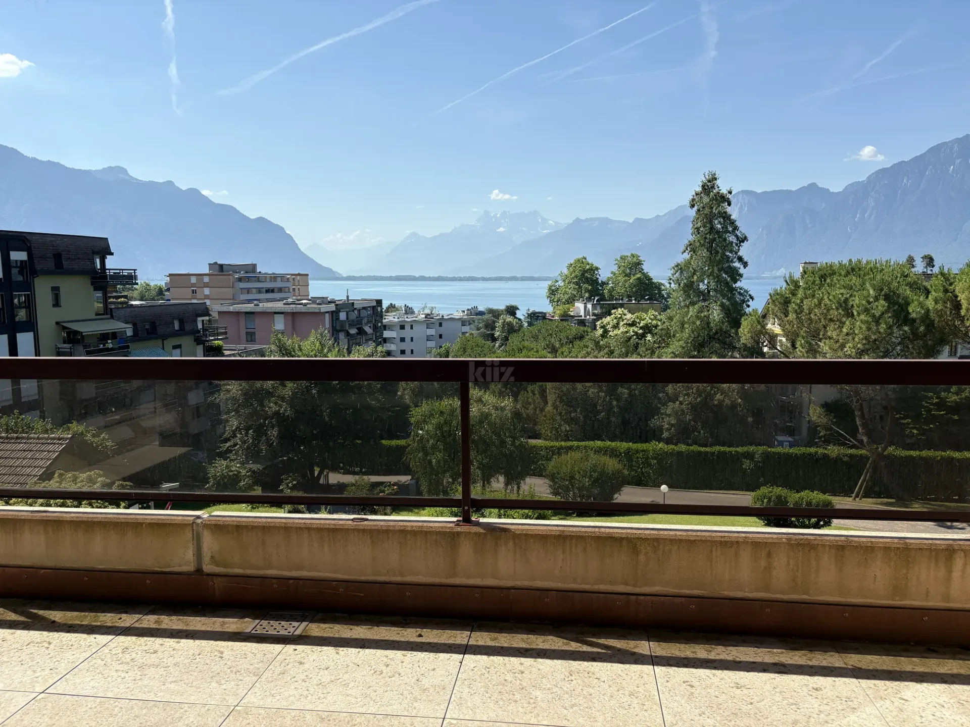Splendide appartement avec vue panoramique sur le lac