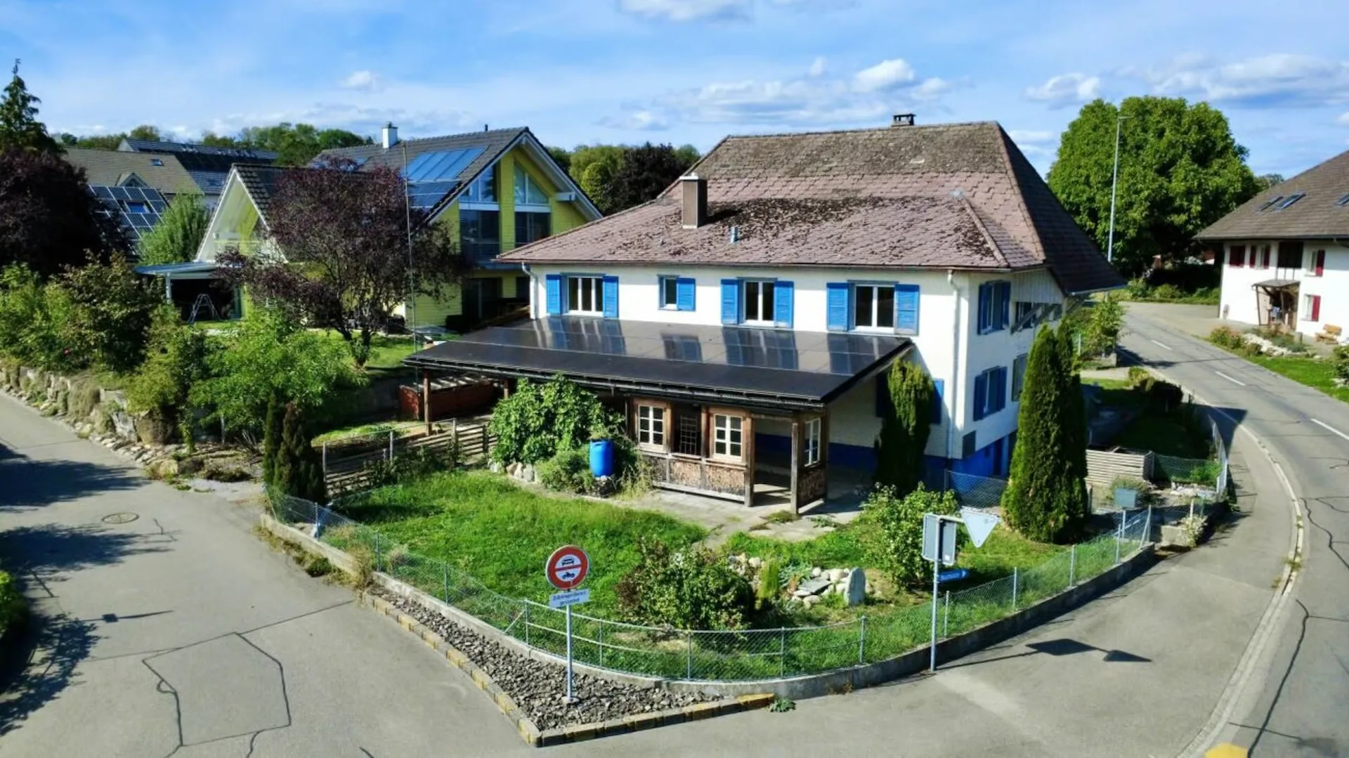 Doppeleinfamilienhaus mit Ausbaupotenzial & PV-Anlage!