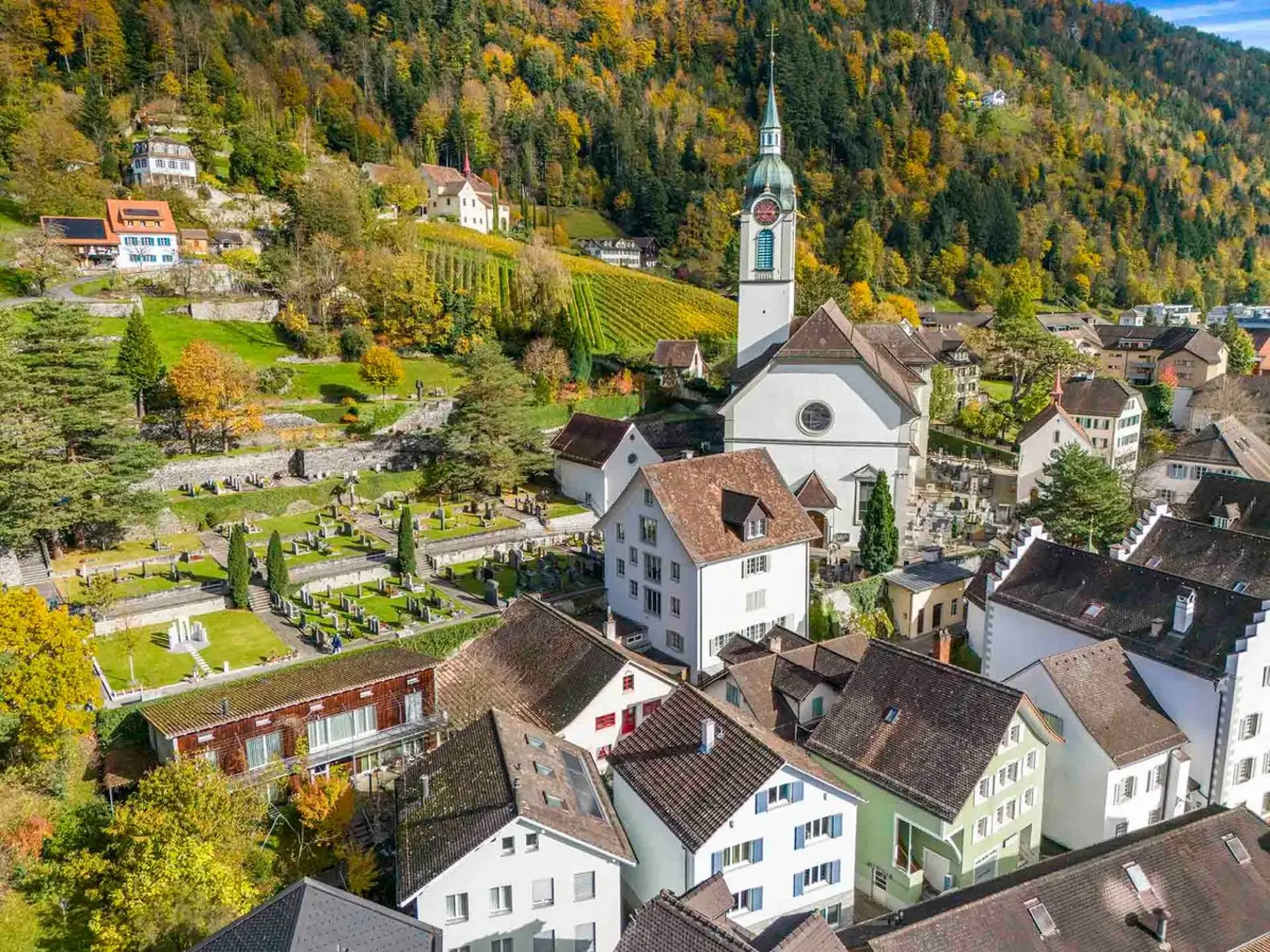 Proprietà in affitto con possibilità di sviluppo nel cuore di Altdorf