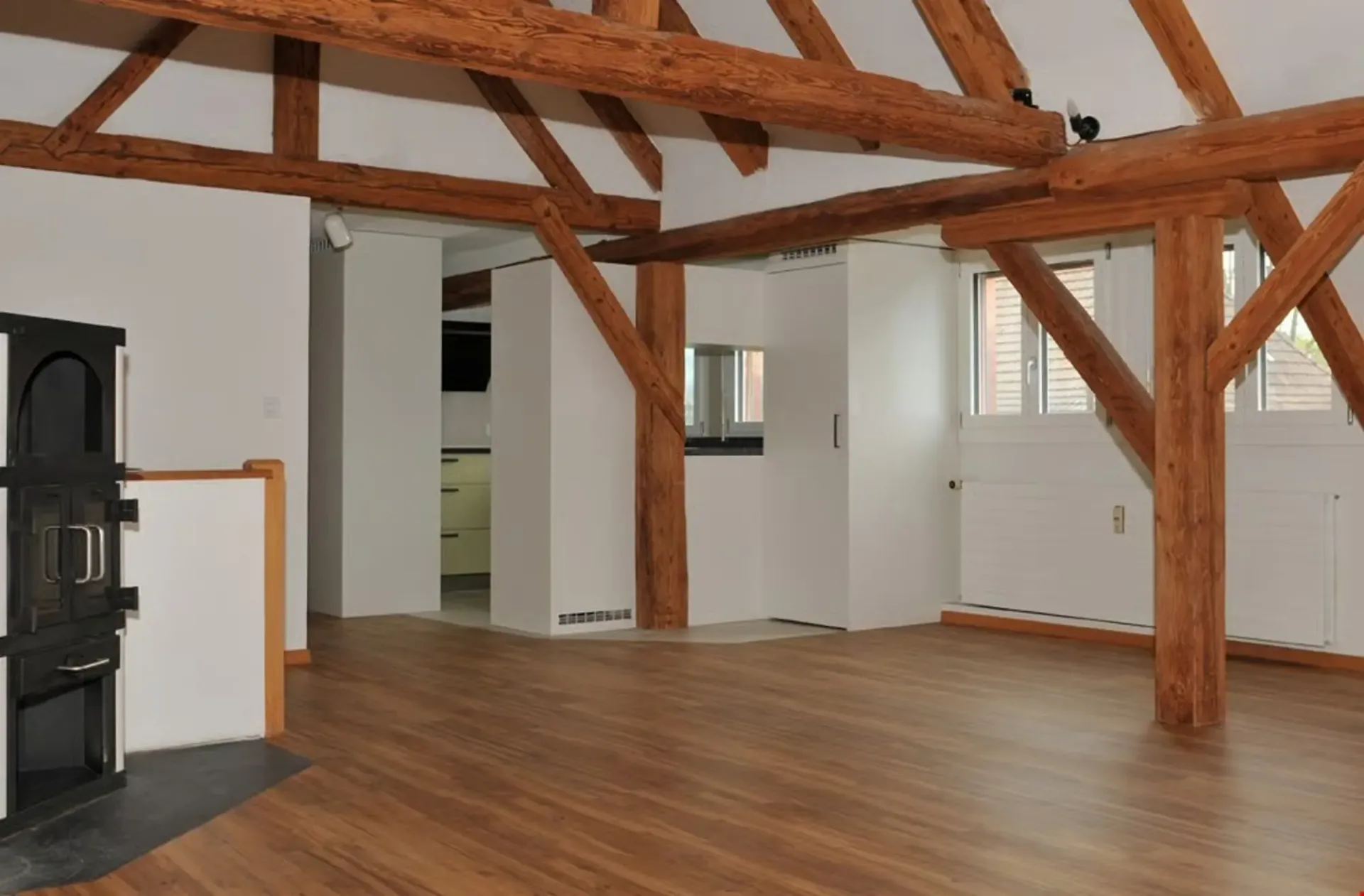 Charmant appartement 4.5 pièces avec poêle à cheminée à Kiesen