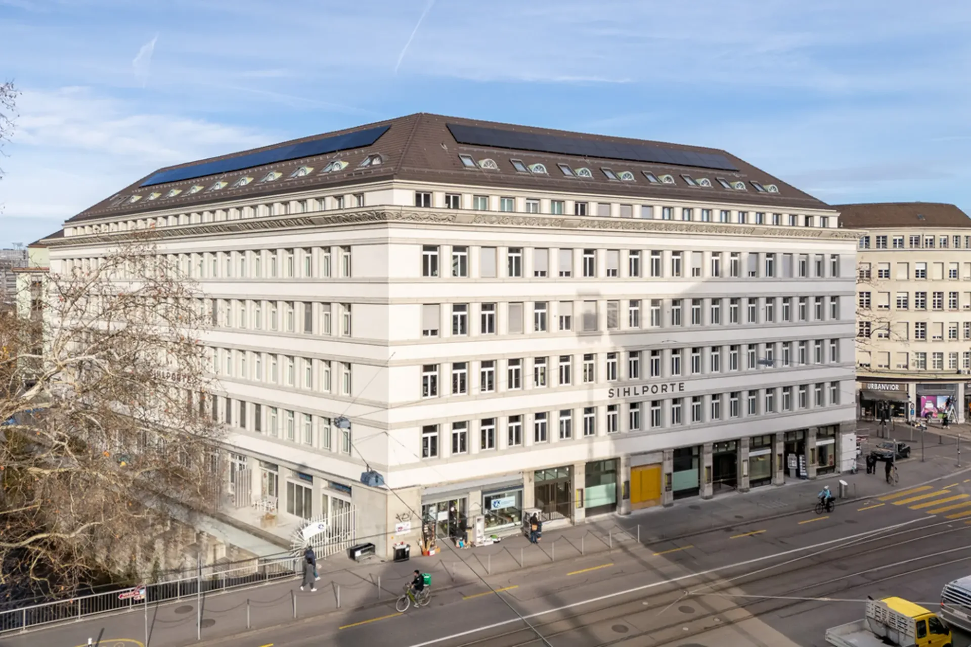 Motorradplatz an zentraler Lage