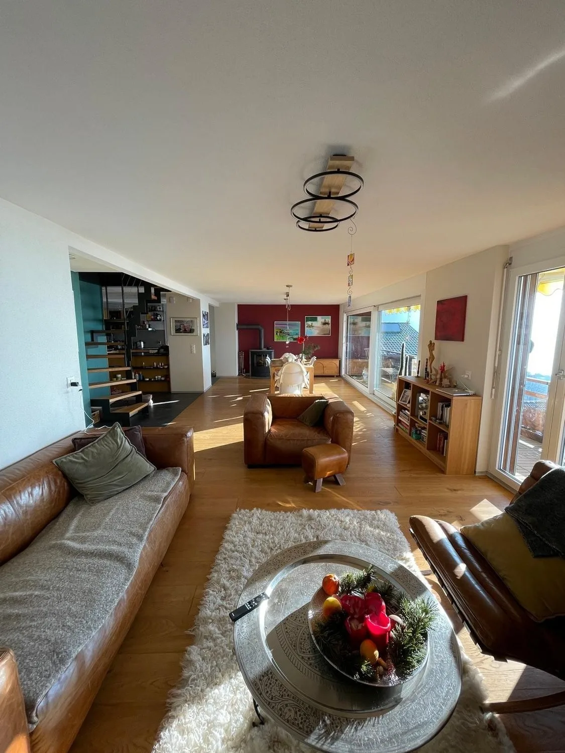 3 ZIMMER-HAUS IN TSCHINGEL OB GUNTEN (BE), MÖBLIERT, TEMPORÄR