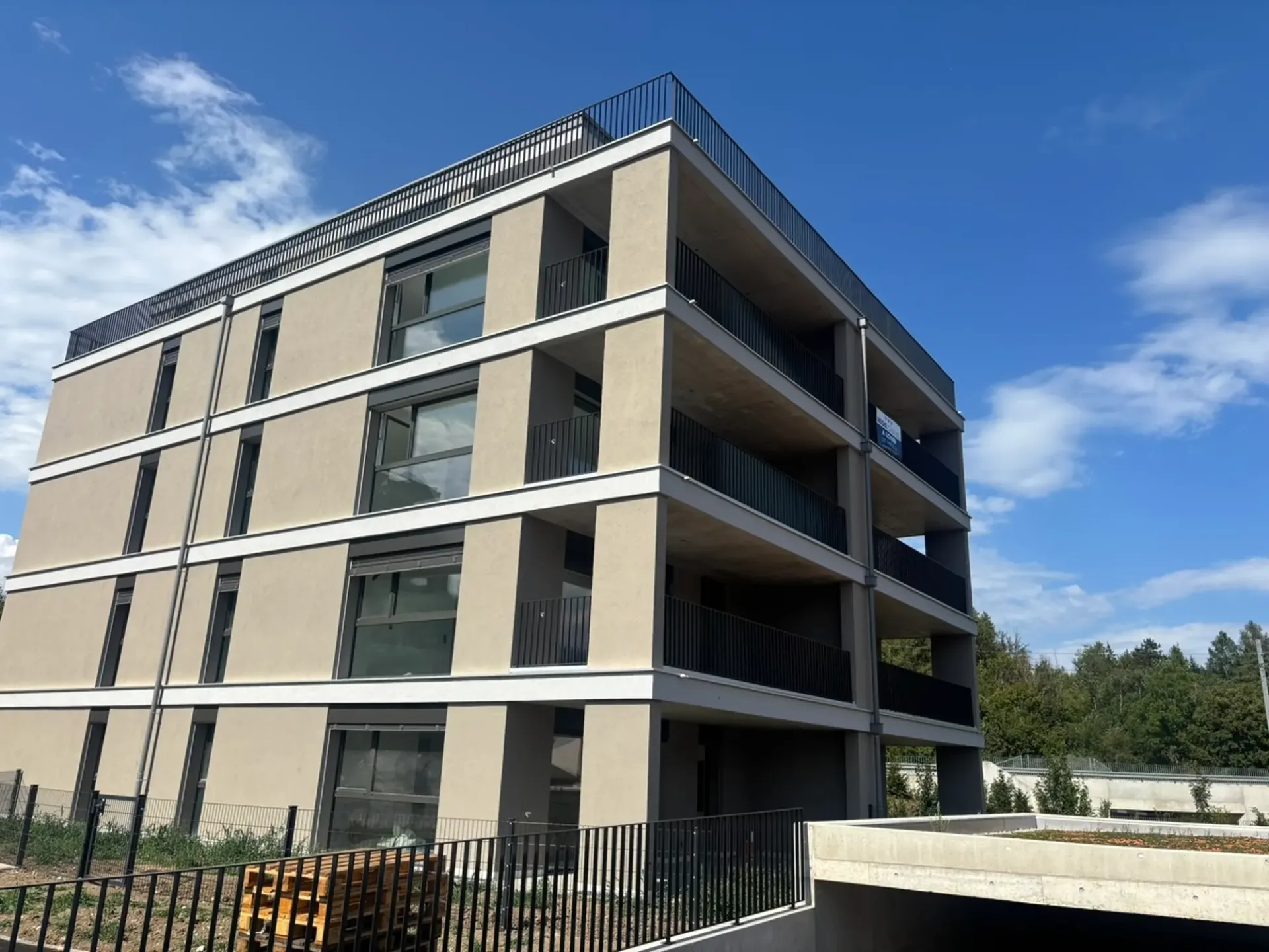 Prachtvolle 4,5-Zimmer-Neuwohnung in La Tour-de-Trême
