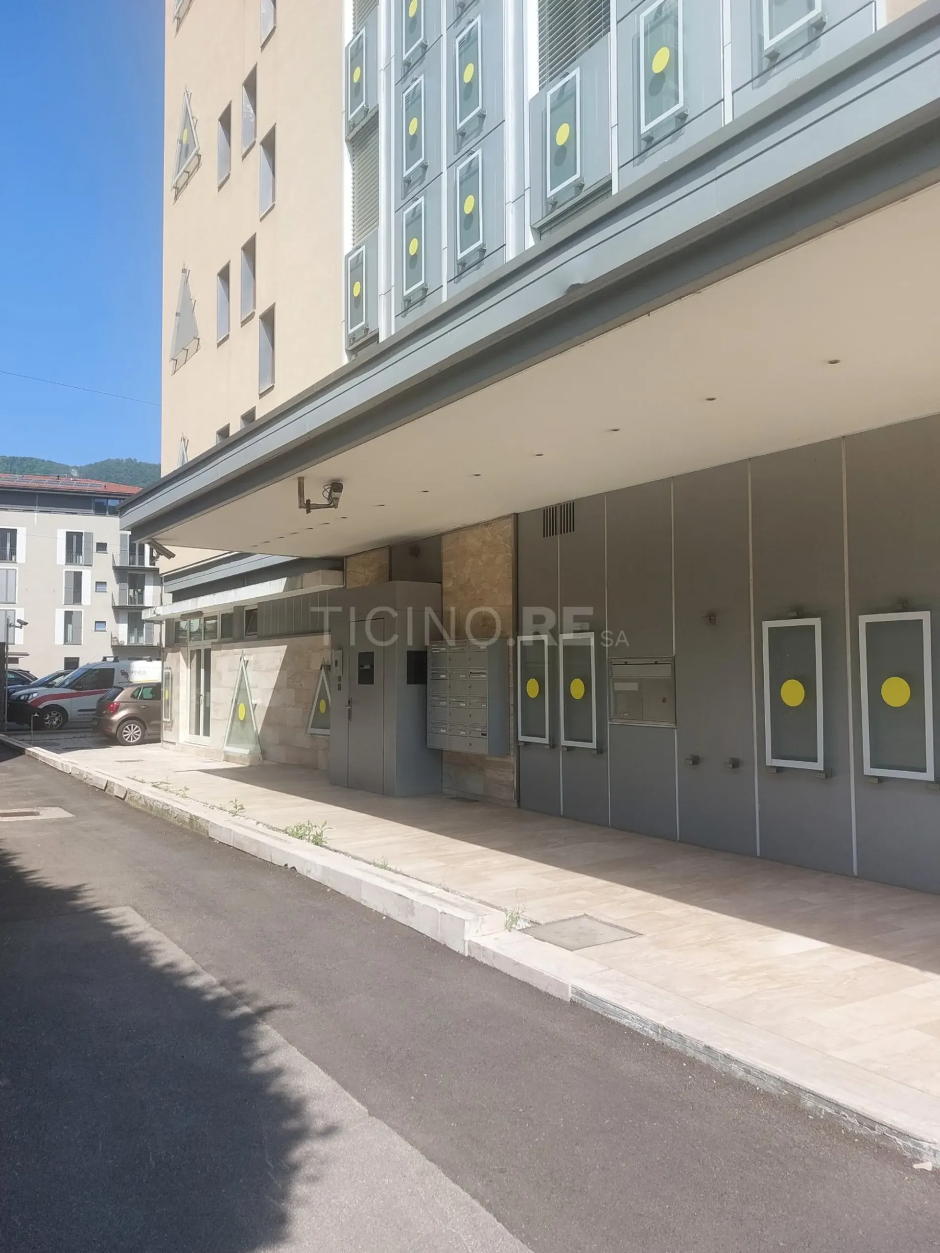 Gewerbegebäude zum Verkauf – Via Livio 12, Chiasso