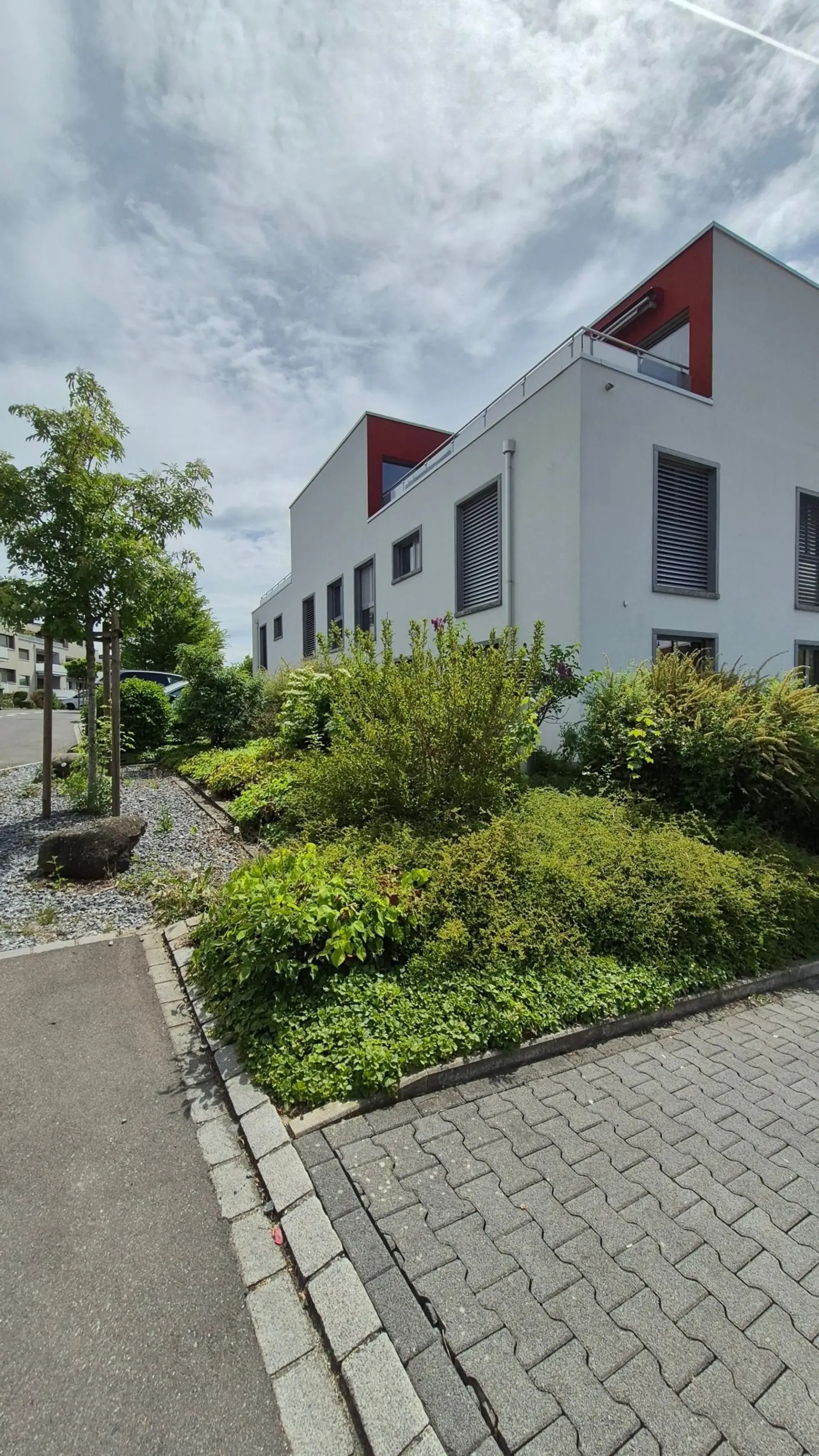 Helle 4.5-Zimmer-Wohnung mit grossen Balkon in Ottenbach