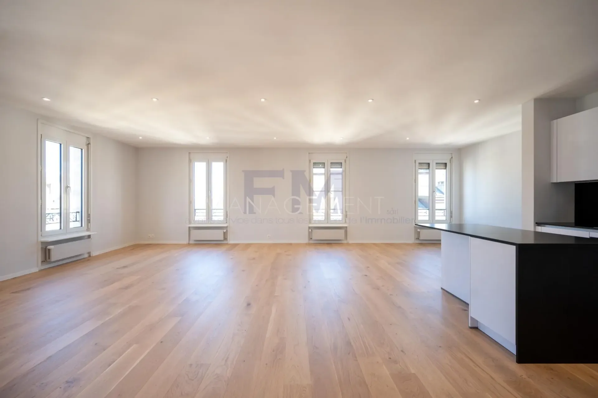 Centre-ville - Rue des Alpes - 4.5 pièces au 5ème étage