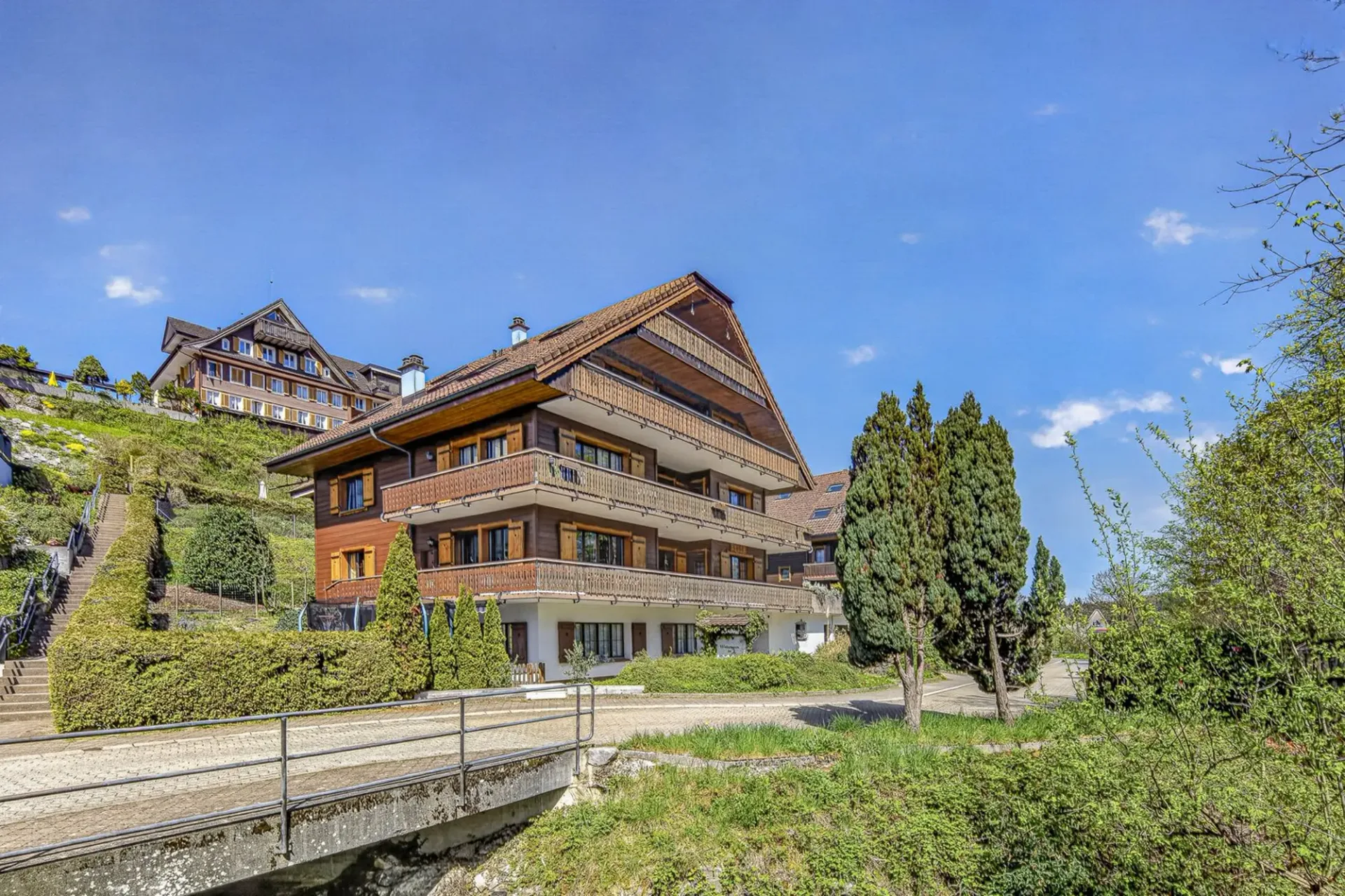 Charmante 5.5-Zimmer-Wohnung in ruhiger Lage in Meierskappel