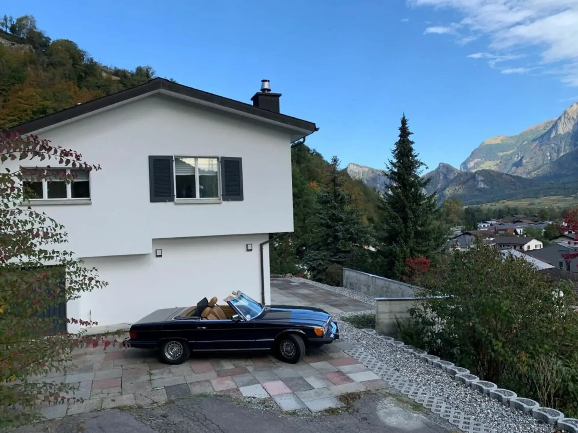 Charmantes 3.5 Zi.-Ferienhaus mit Bergsicht & Garten - nah am Golfplatz