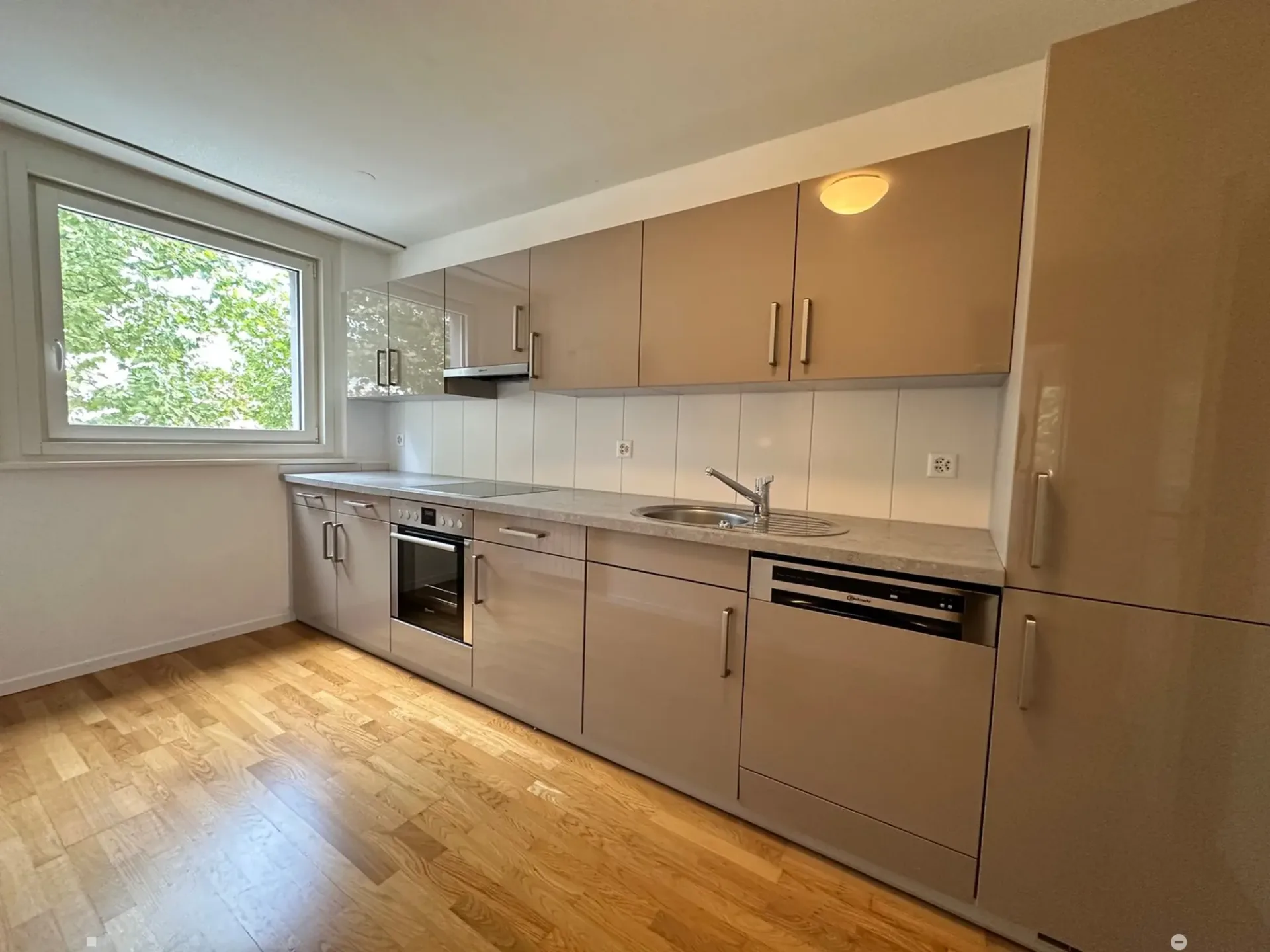 Moderne 2.5 Zimmerwohnungen an zentraler Lage