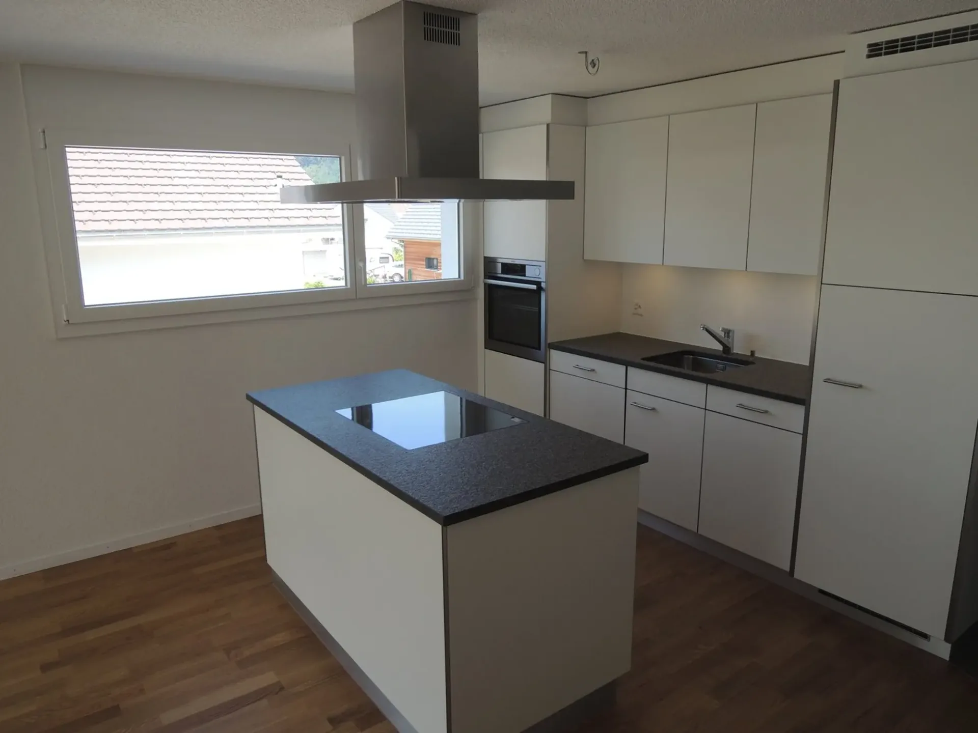 Helle 5.5-Zimmer-Wohnung mit Charme und Blick ins Grüne