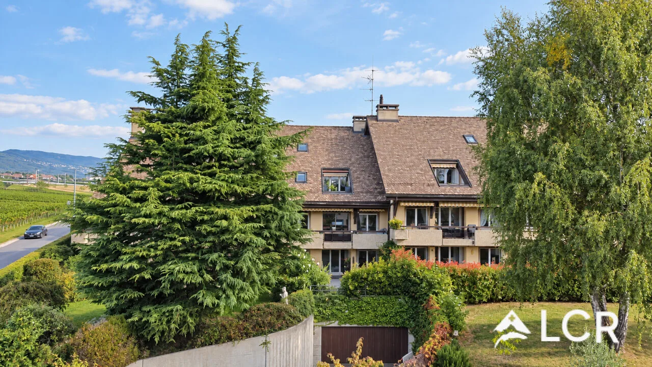 Schönes Duplex in Eysins