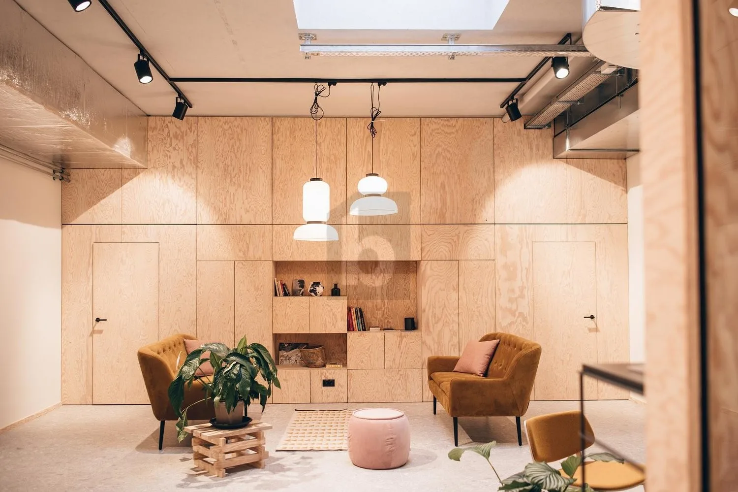 BUREAU PRIVATIF MEUBLÉ DANS ESPACE COWORKING
