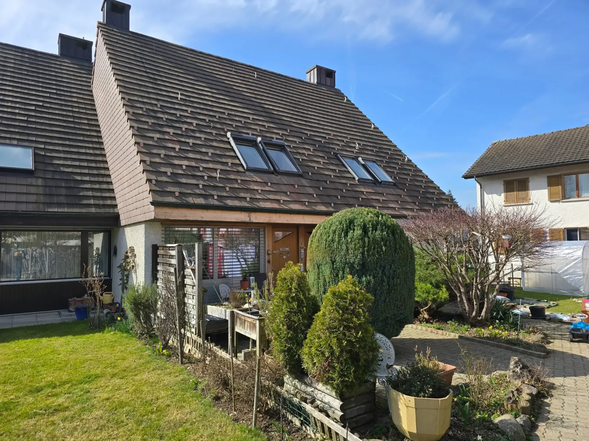 Charmantes 5-Zimmer-Reihenhaus mit Garten in Uster