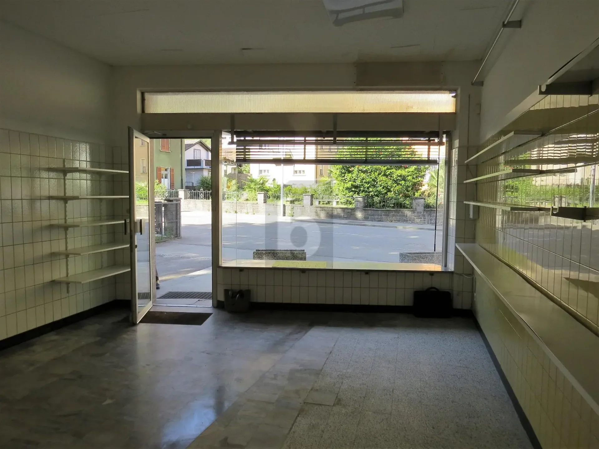 IDEALE SPAZIO COMMERCIALE