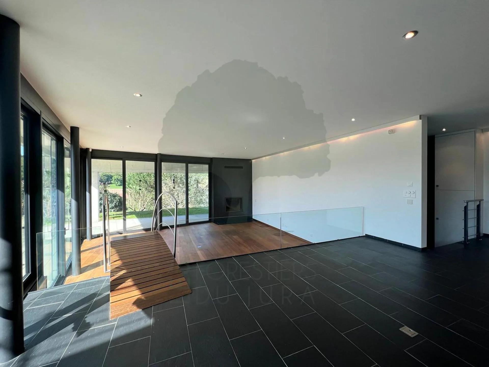 Prachtvolles Architektenhaus von 300m2 auf einem Grundstück von 2'333m2