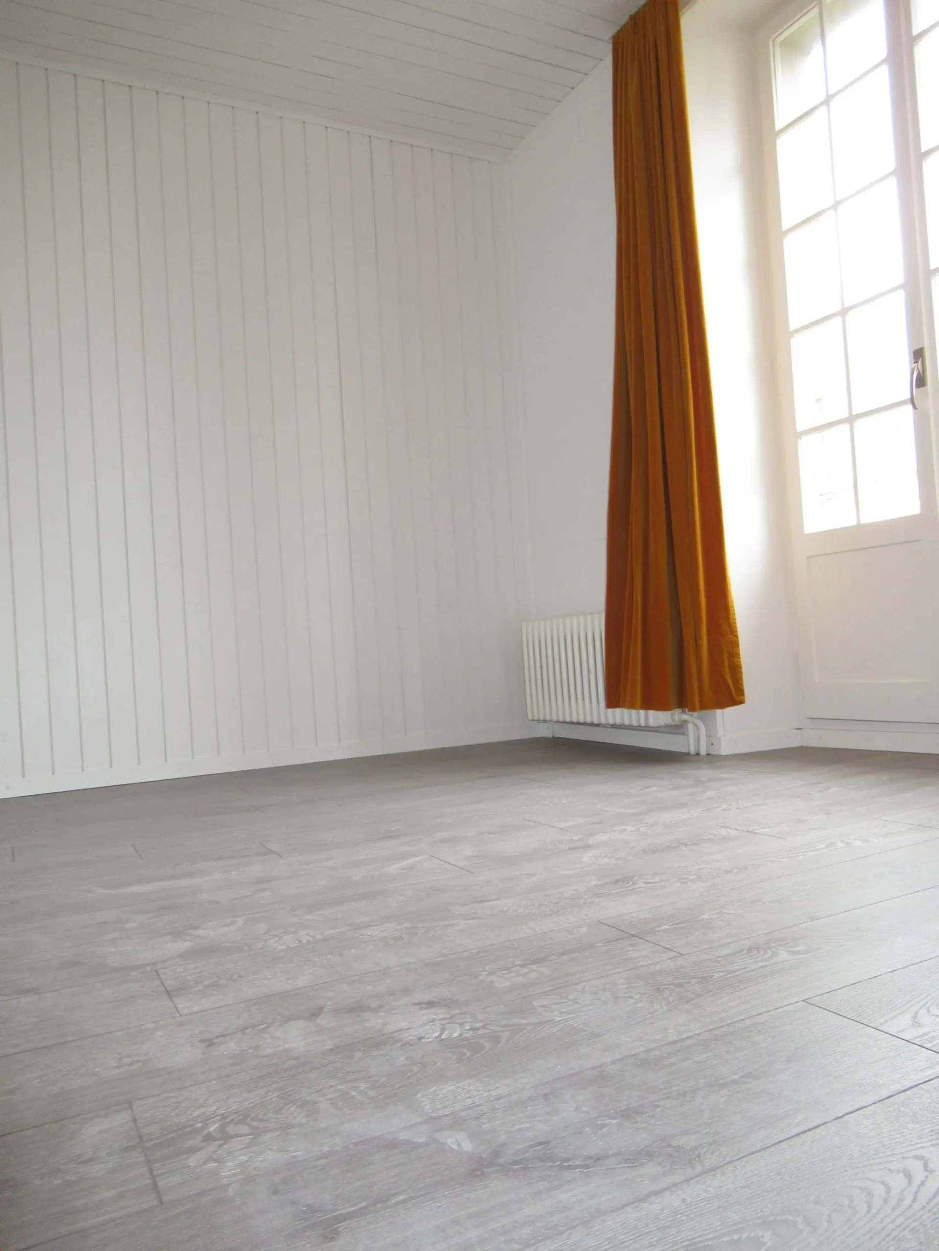 1-room apartment renovated, 10 minutes from Biel