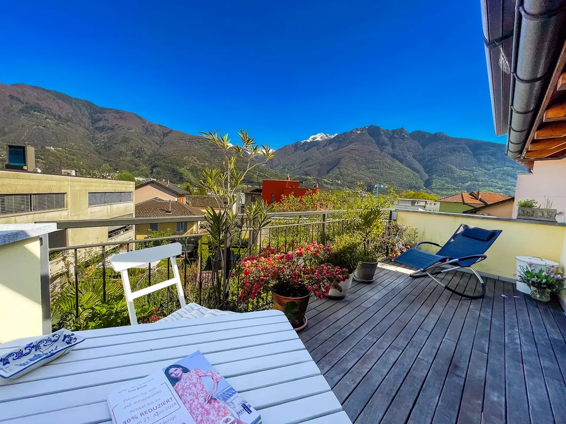 Completely renovated single-family house, 5.5 rooms with garden and parking