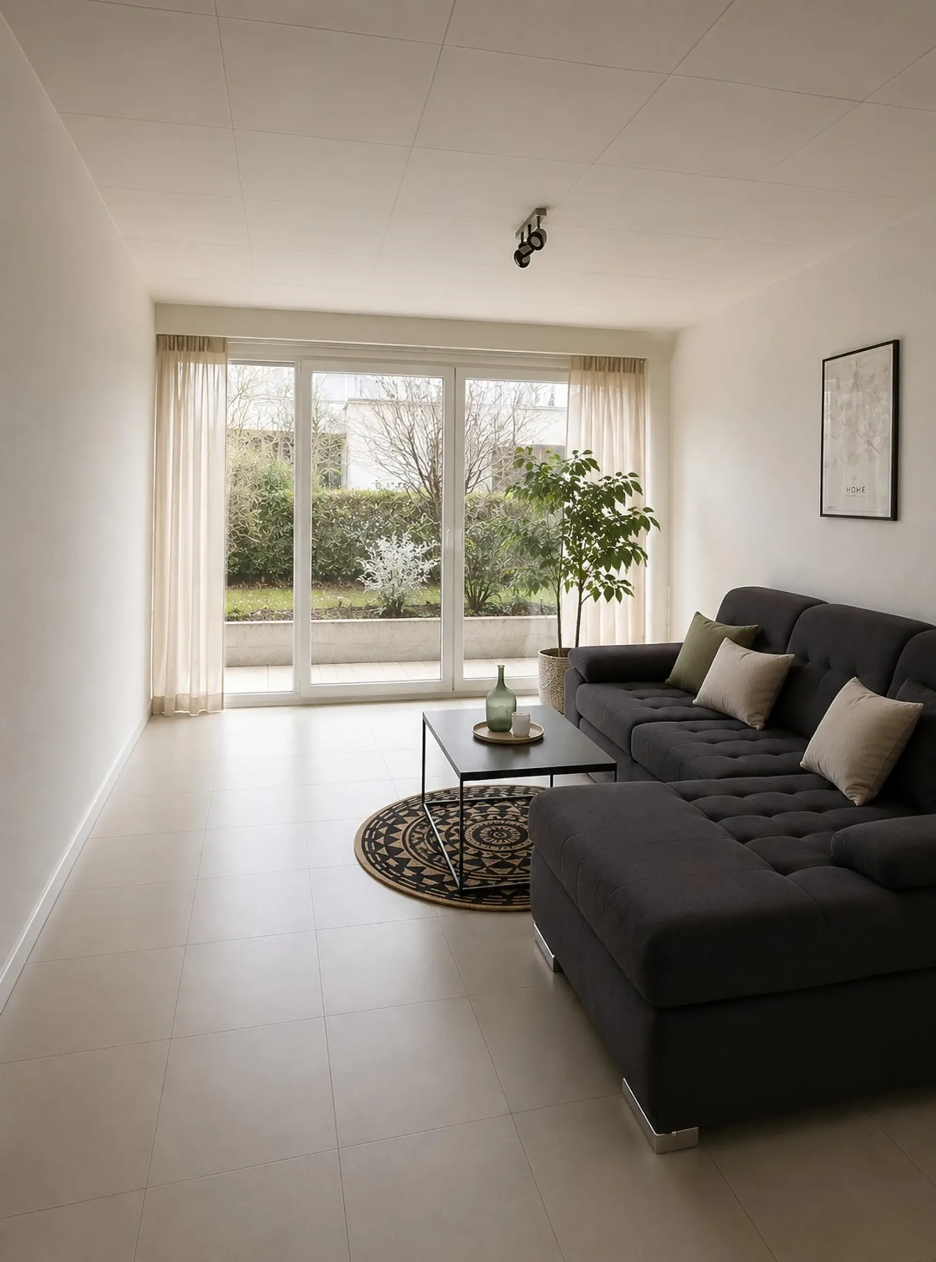 Central location, spacious and bright