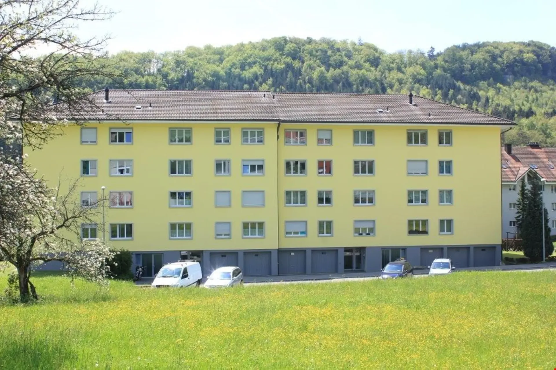 Parkplatz mit guter Zufahrtsmöglichkeit
