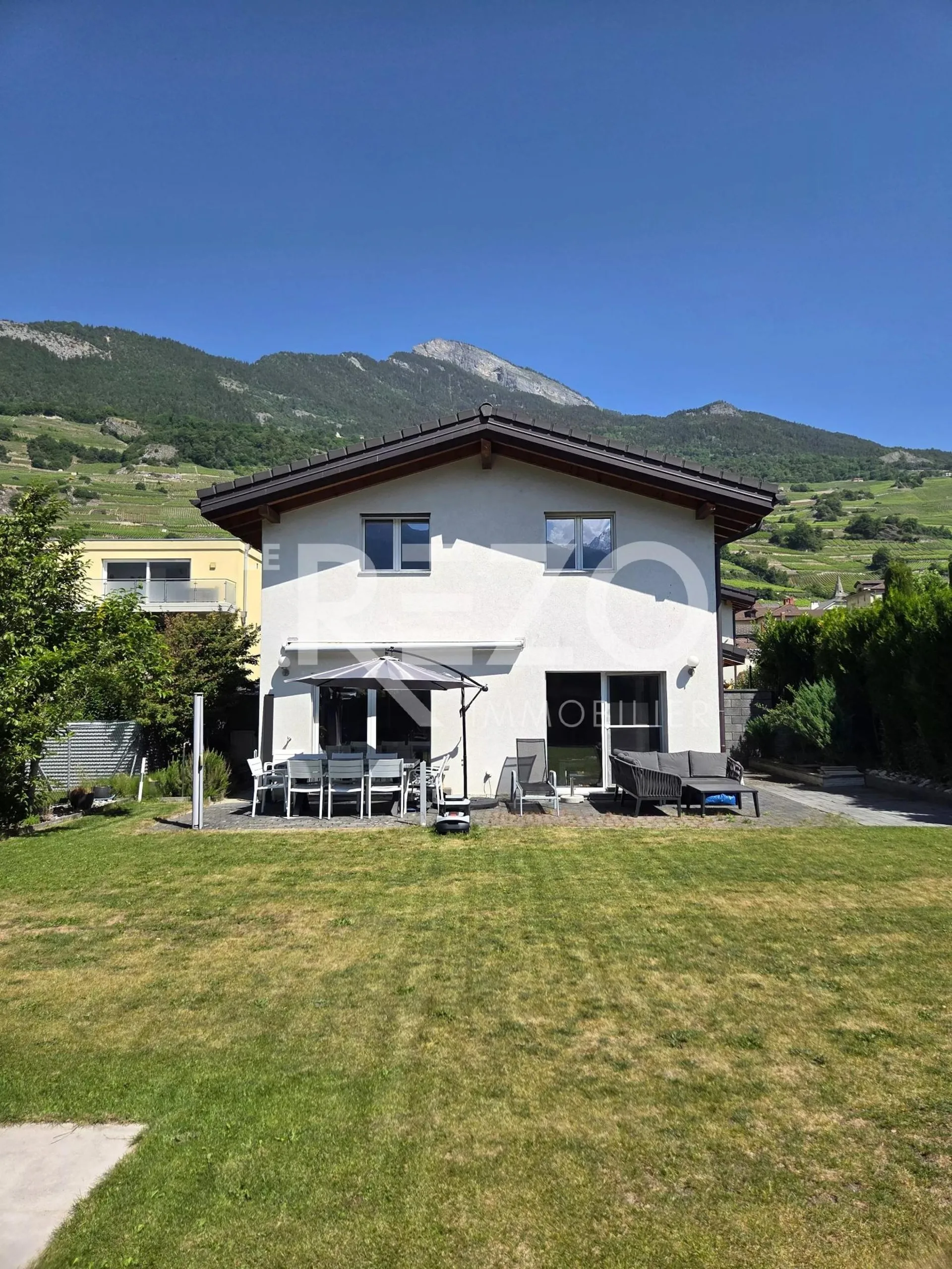 Einzelvilla mit Garten - Vétroz