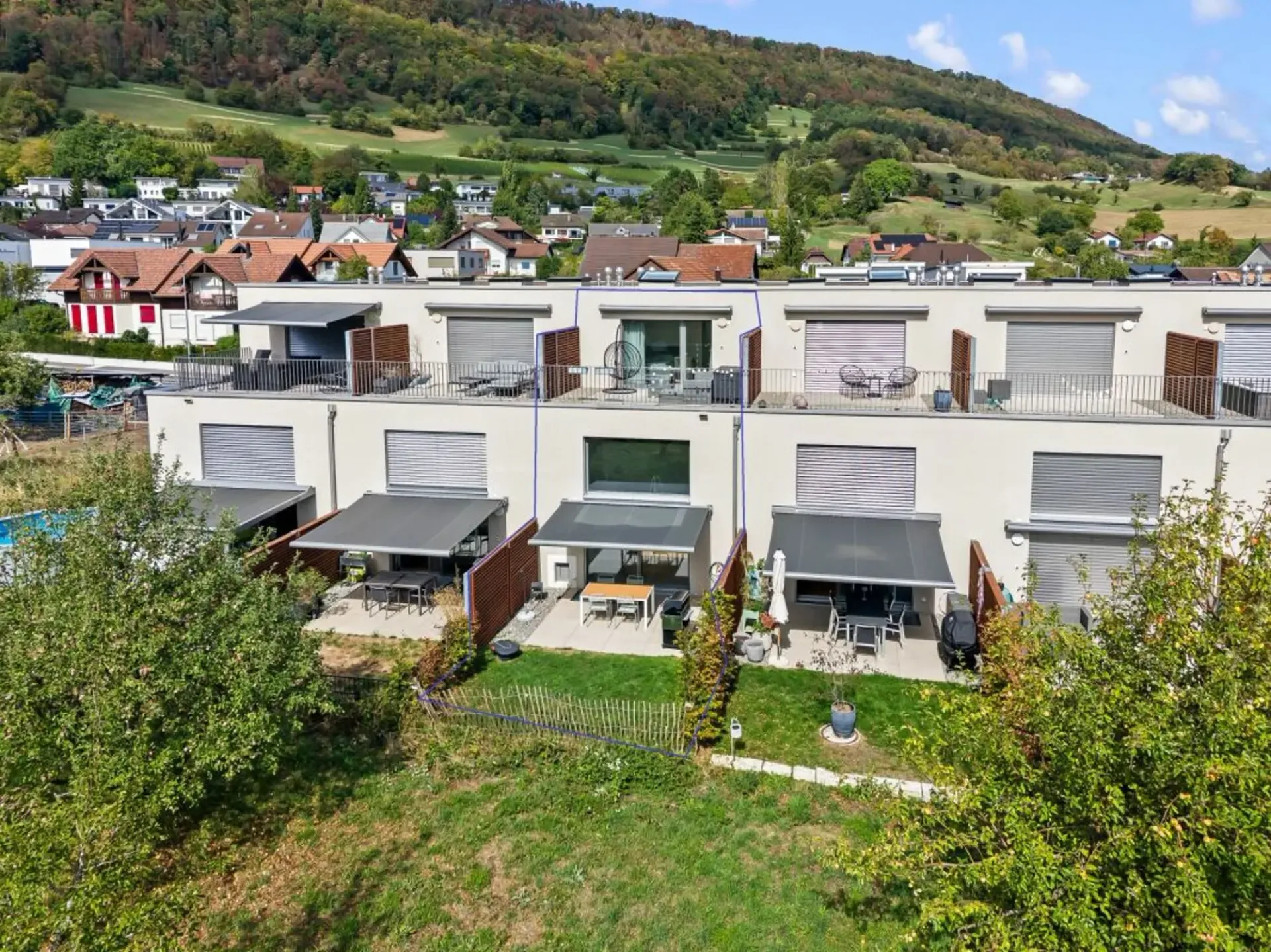 Modernes Reihen-EFH überzeugt durch idyllisches und zentrales Wohnen - optimal für Familien