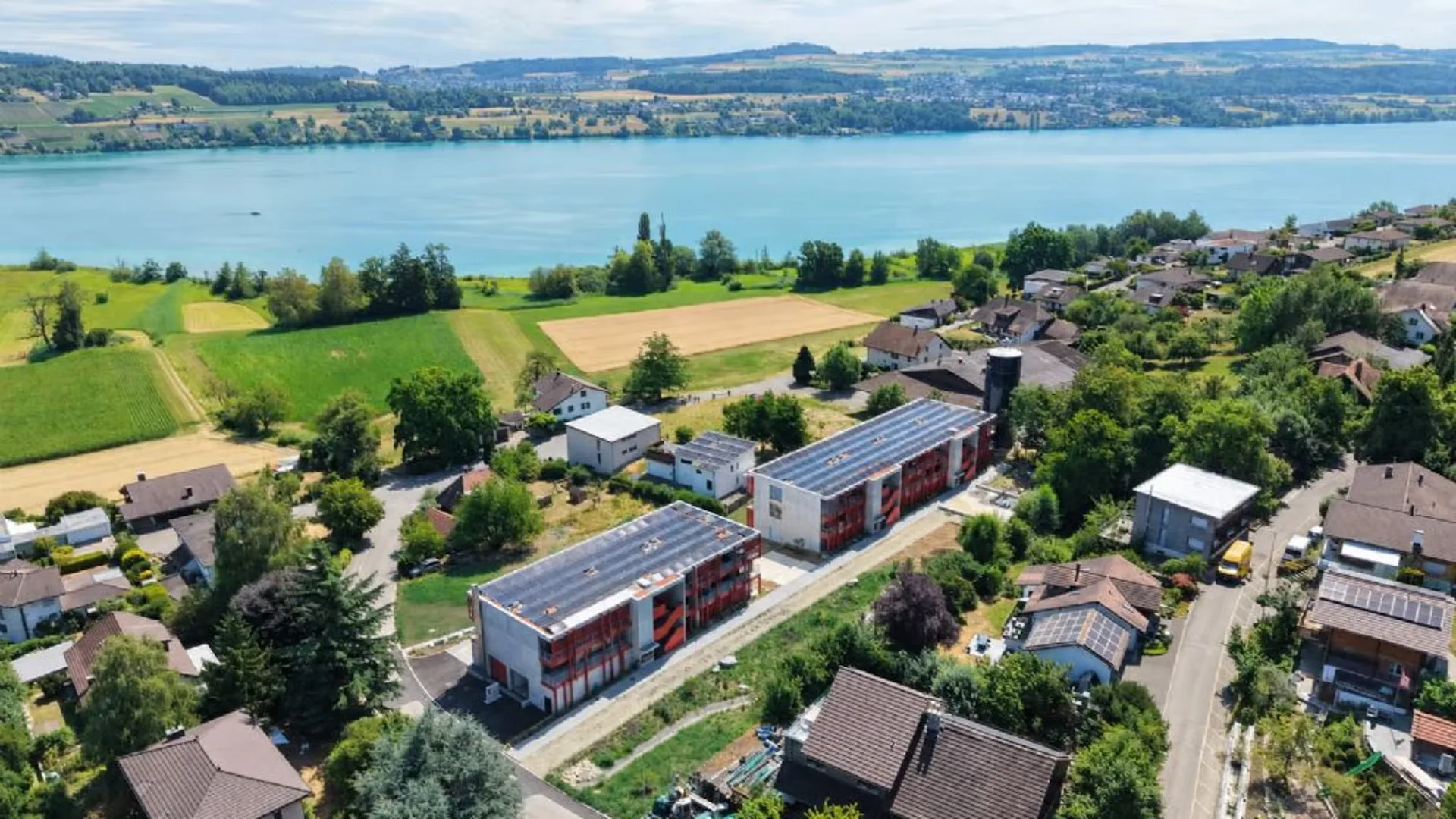 Neue 4,5 Zimmer Wohnung mit Seesicht und Seezugang
