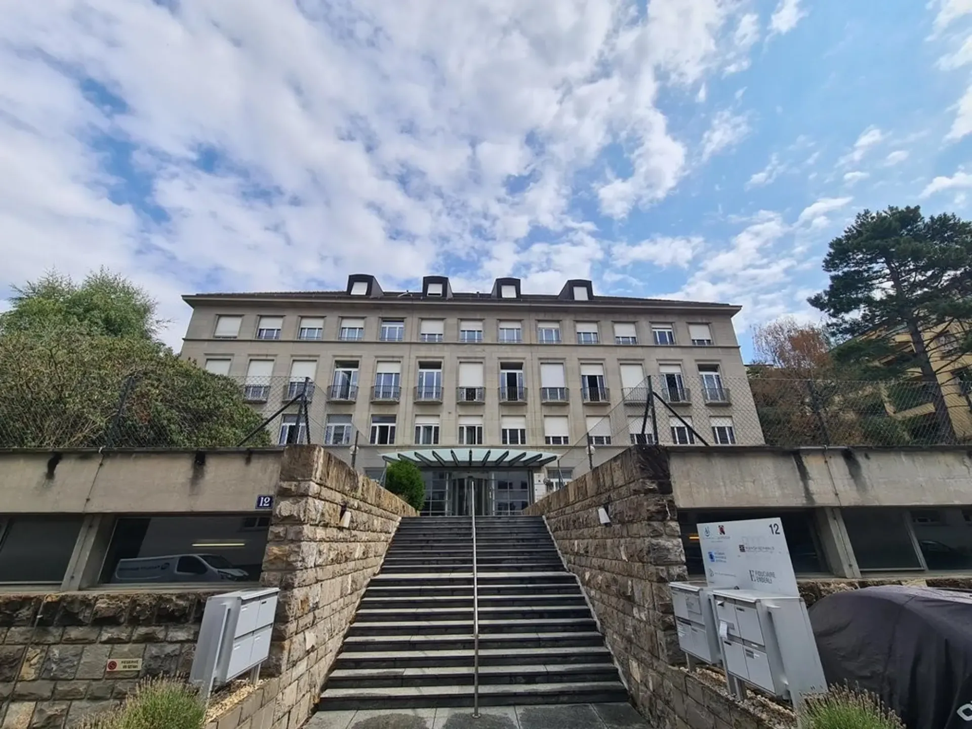 Ihre neue Adresse mitten in der Stadt in ruhiger Umgebung