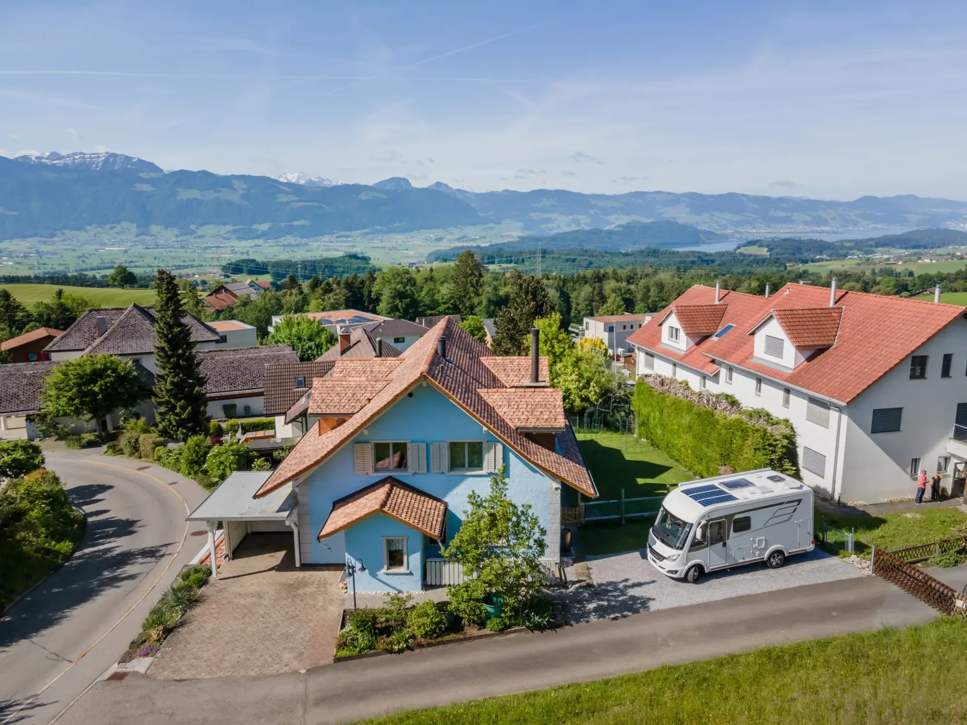 Stilvolles Einfamilienhaus mit Wintergarten und schöner Weitsicht in Gebertingen