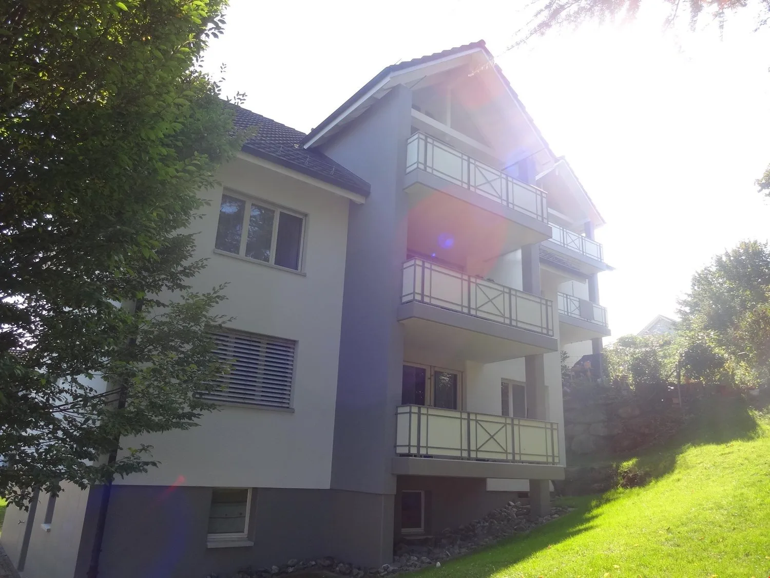 lässige 3.5-Zi. Erdgeschoss-Wohnung mit Balkon