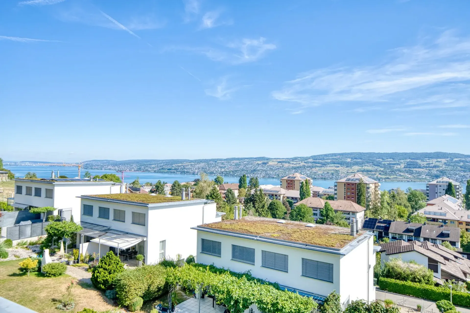 Charmantes 5.5-Zimmer-Doppeleinfamilienhaus an ruhiger Lage in Horgen