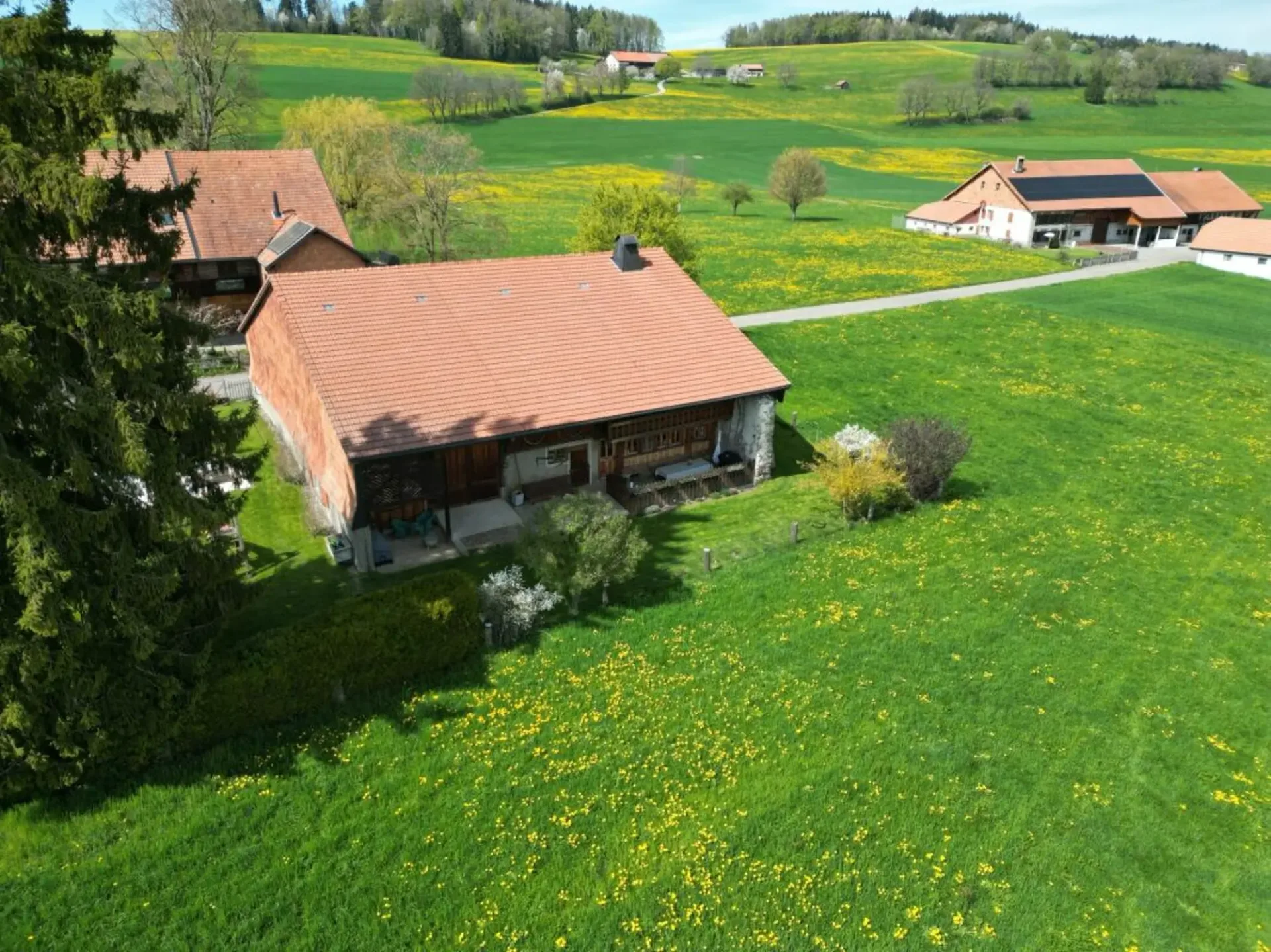 En exclusivité : Ferme de caractère avec rural, en pleine campagne