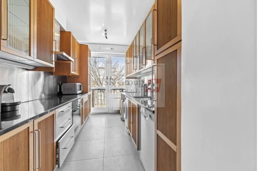 Appartement meublé de standing ? 5 pièces avec parking à Champel