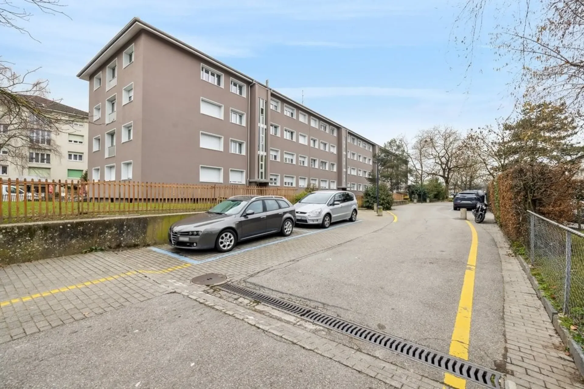 Komplett renovierte 3-Zimmer-Wohnung in der Nähe des Flughafens